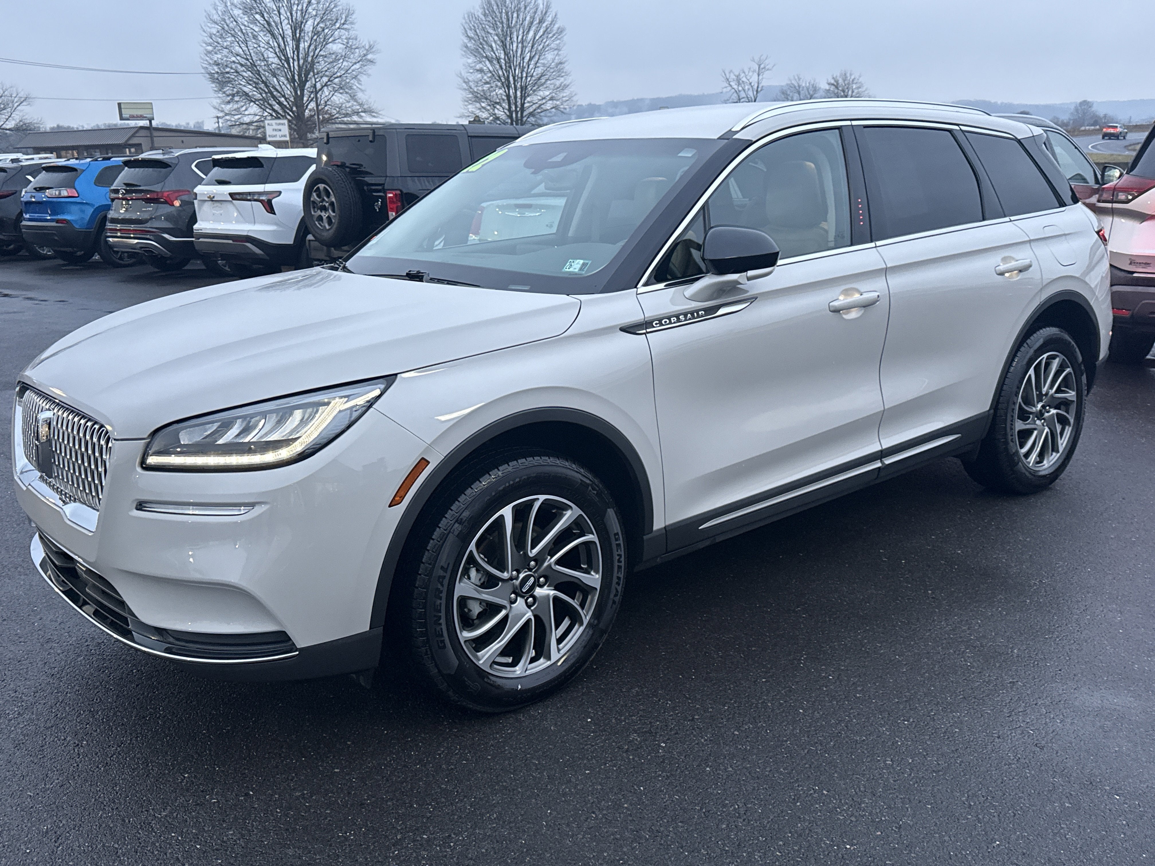 2022 Lincoln Corsair Standard