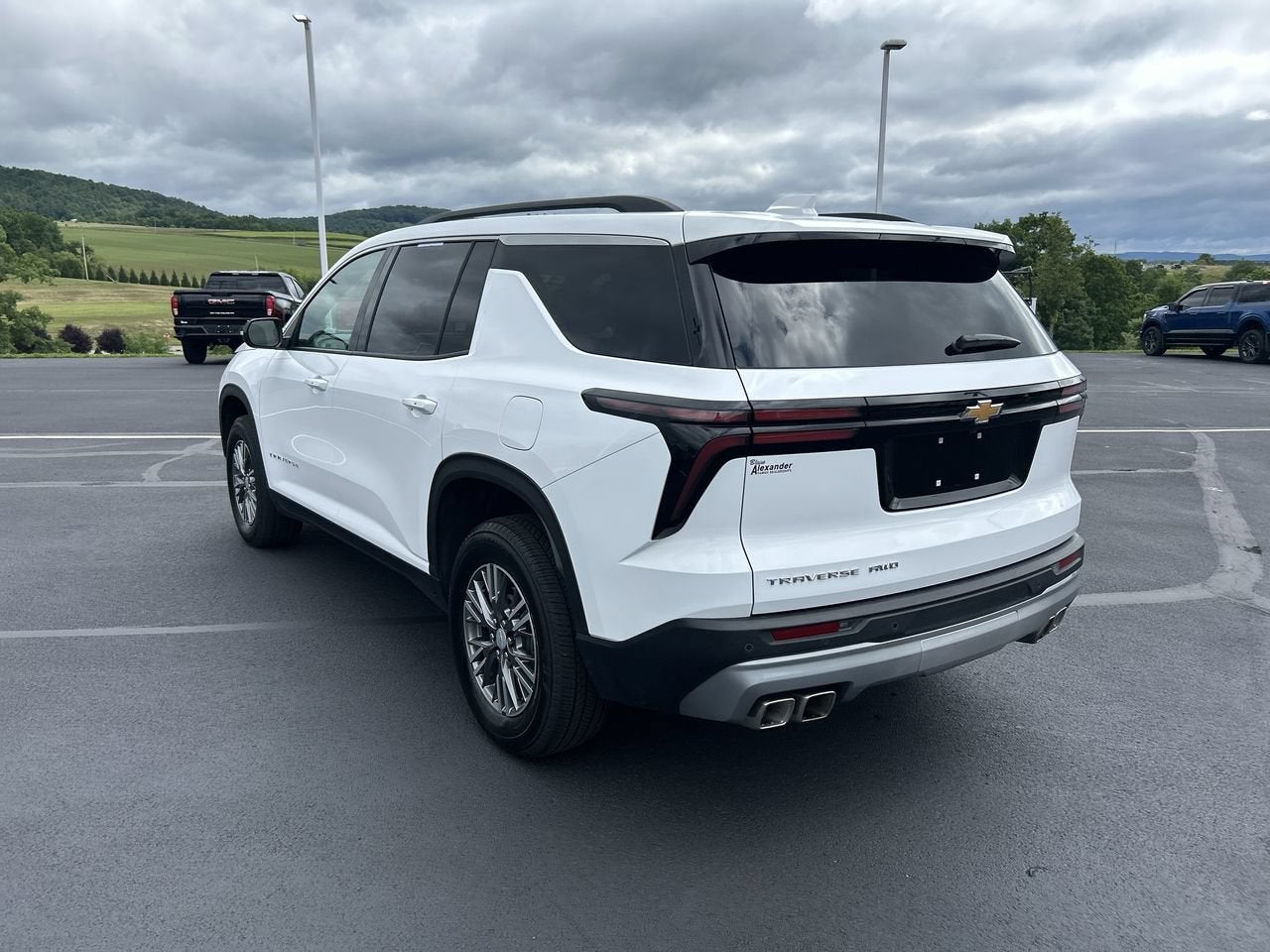 2026 Chevrolet Traverse AWD LT