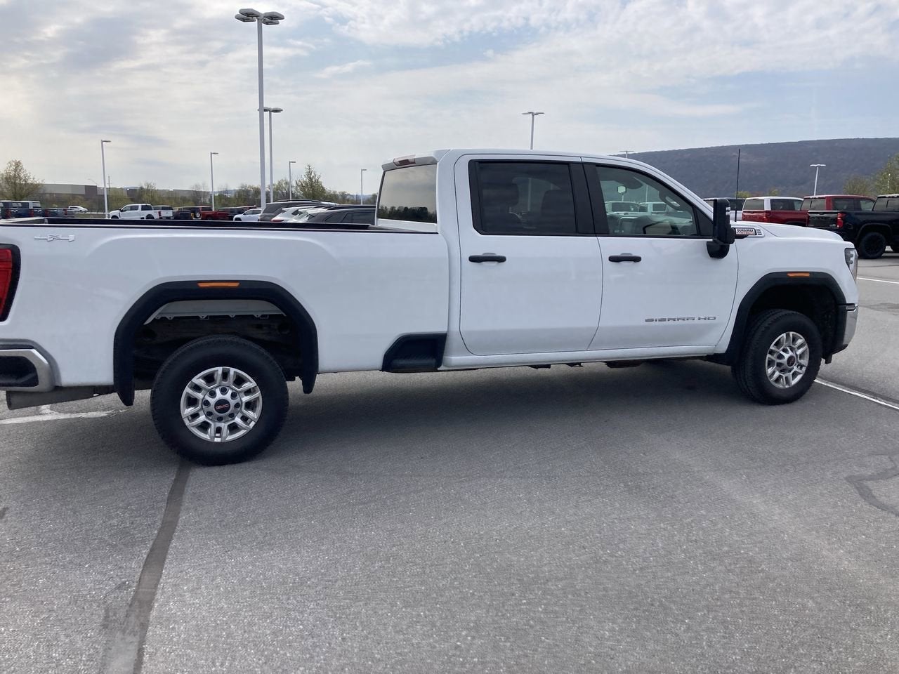 2024 GMC Sierra 2500HD Pro