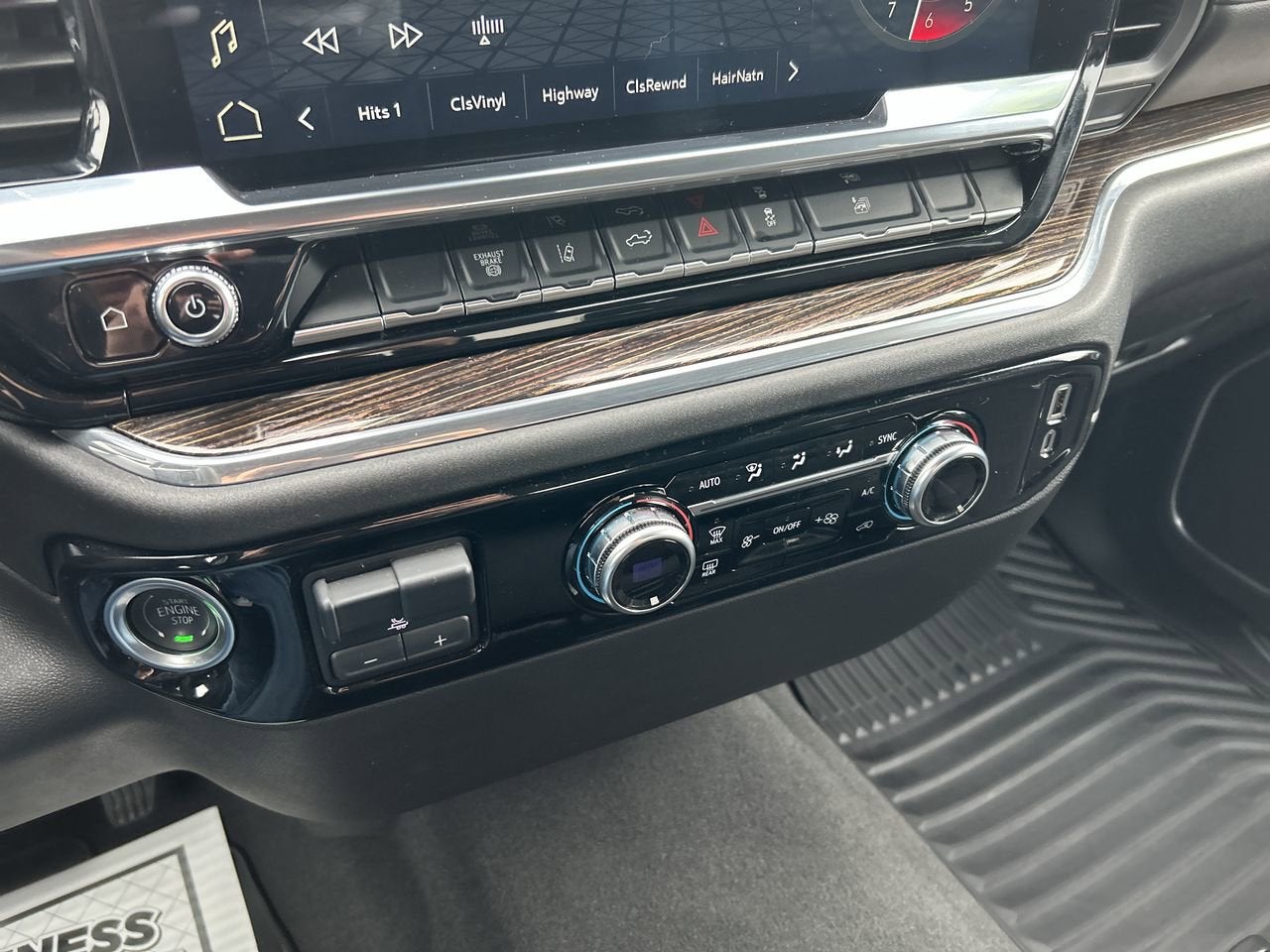 2025 GMC Sierra 2500HD SLE