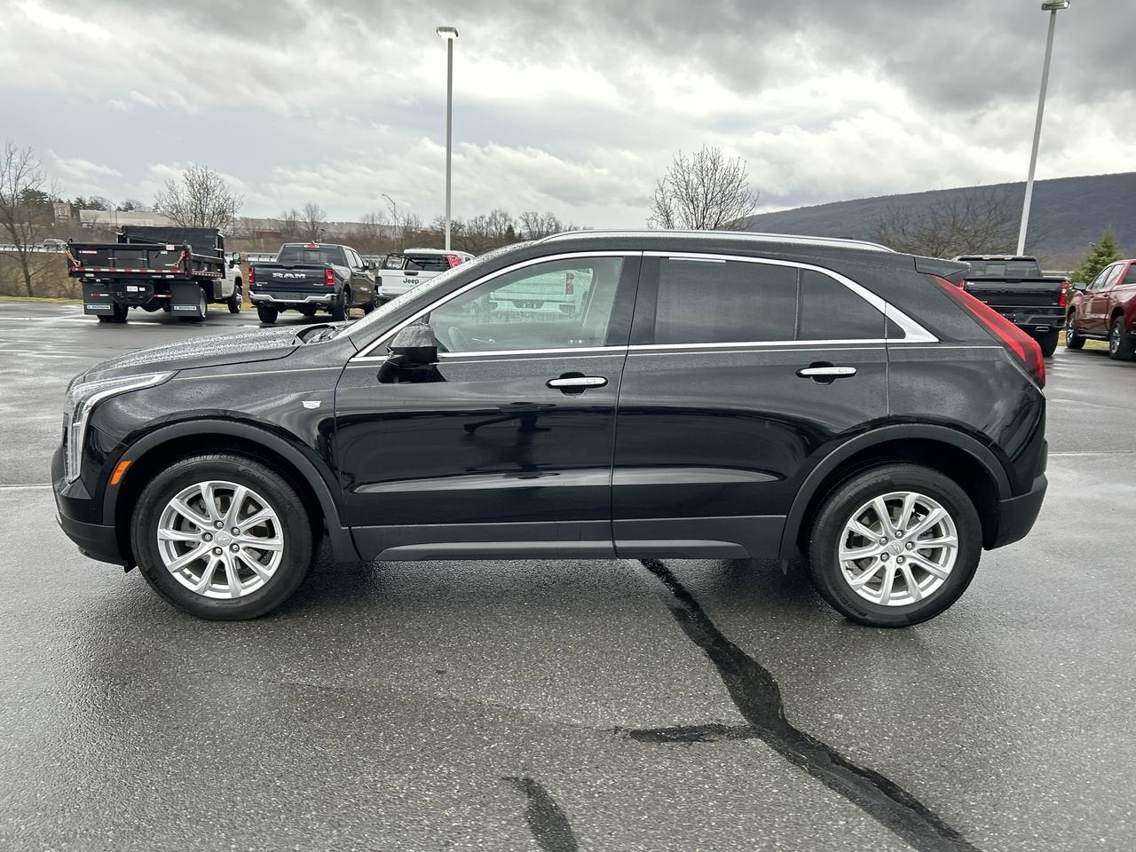 2022 Cadillac XT4 AWD Luxury
