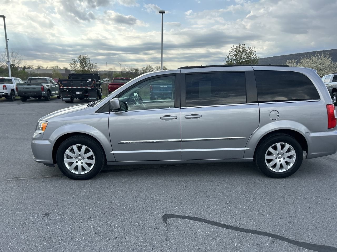 2016 Chrysler Town & Country Touring