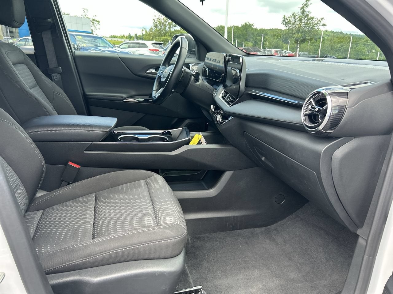 2025 Chevrolet Equinox AWD LT