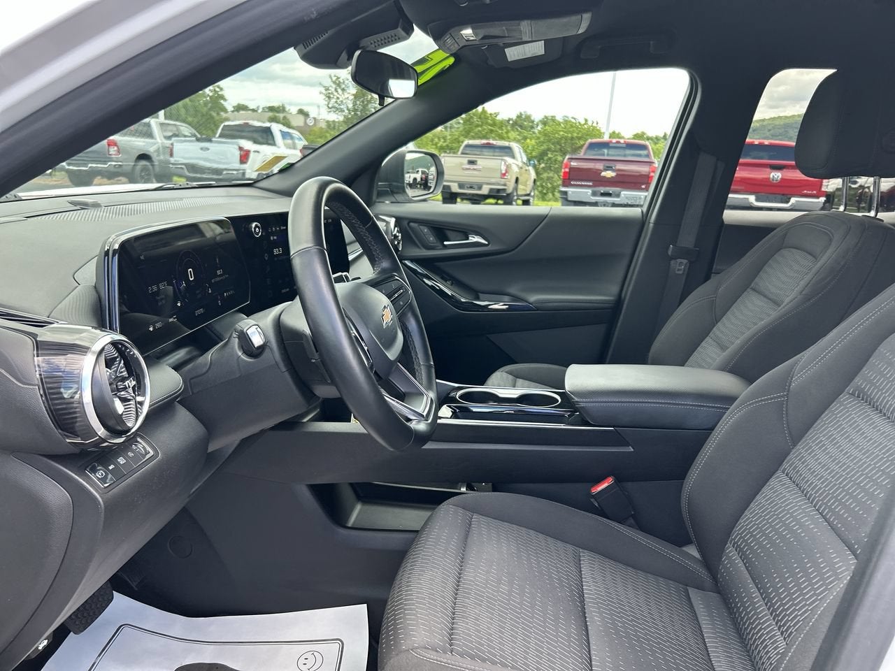 2025 Chevrolet Equinox AWD LT