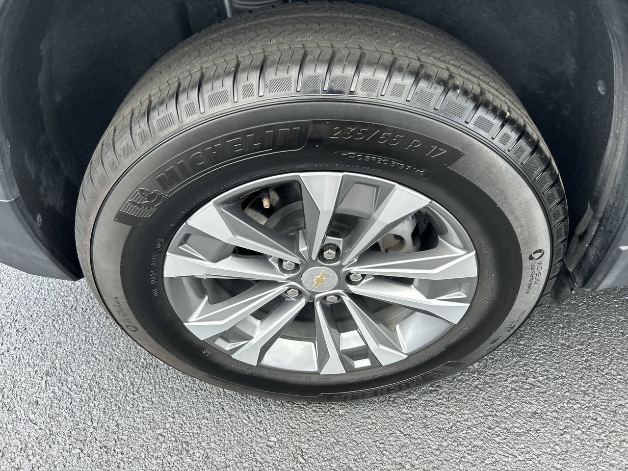 2025 Chevrolet Equinox AWD LT