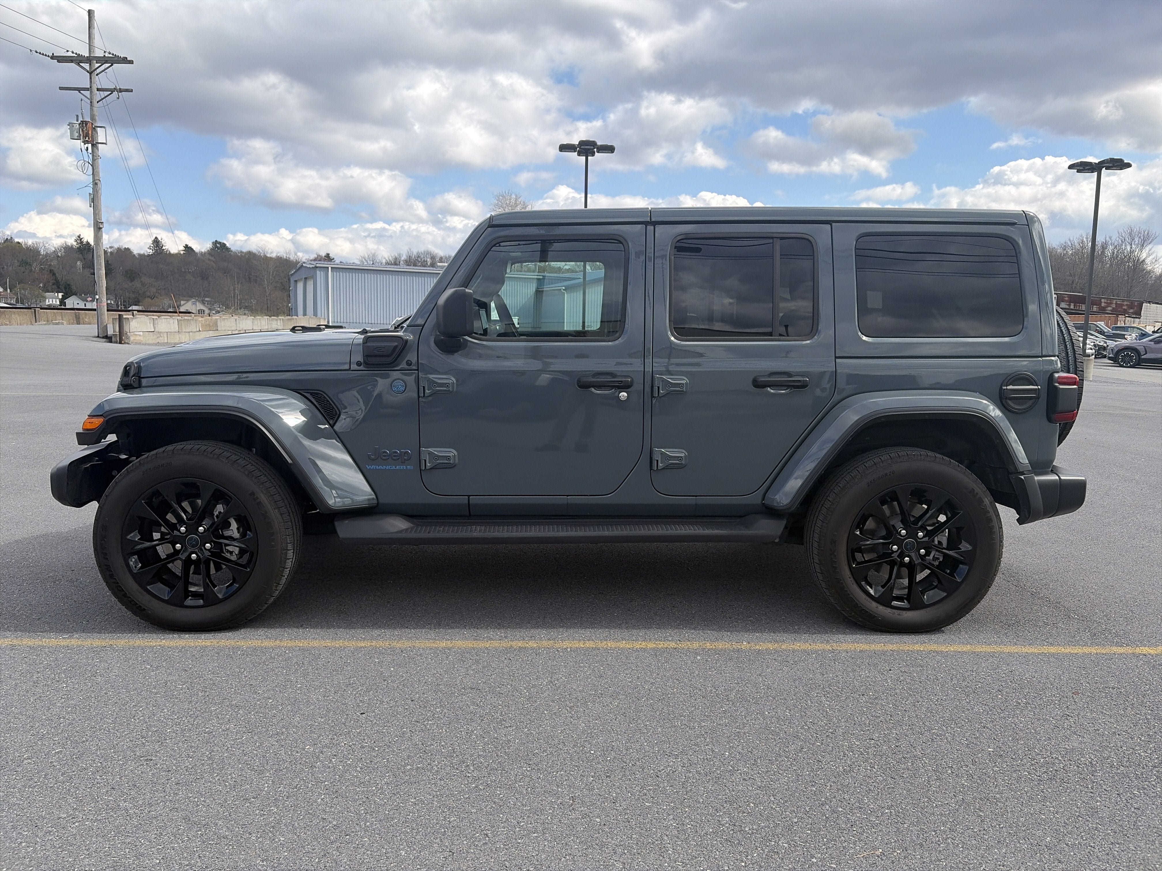 2025 Jeep Wrangler 4xe Sahara