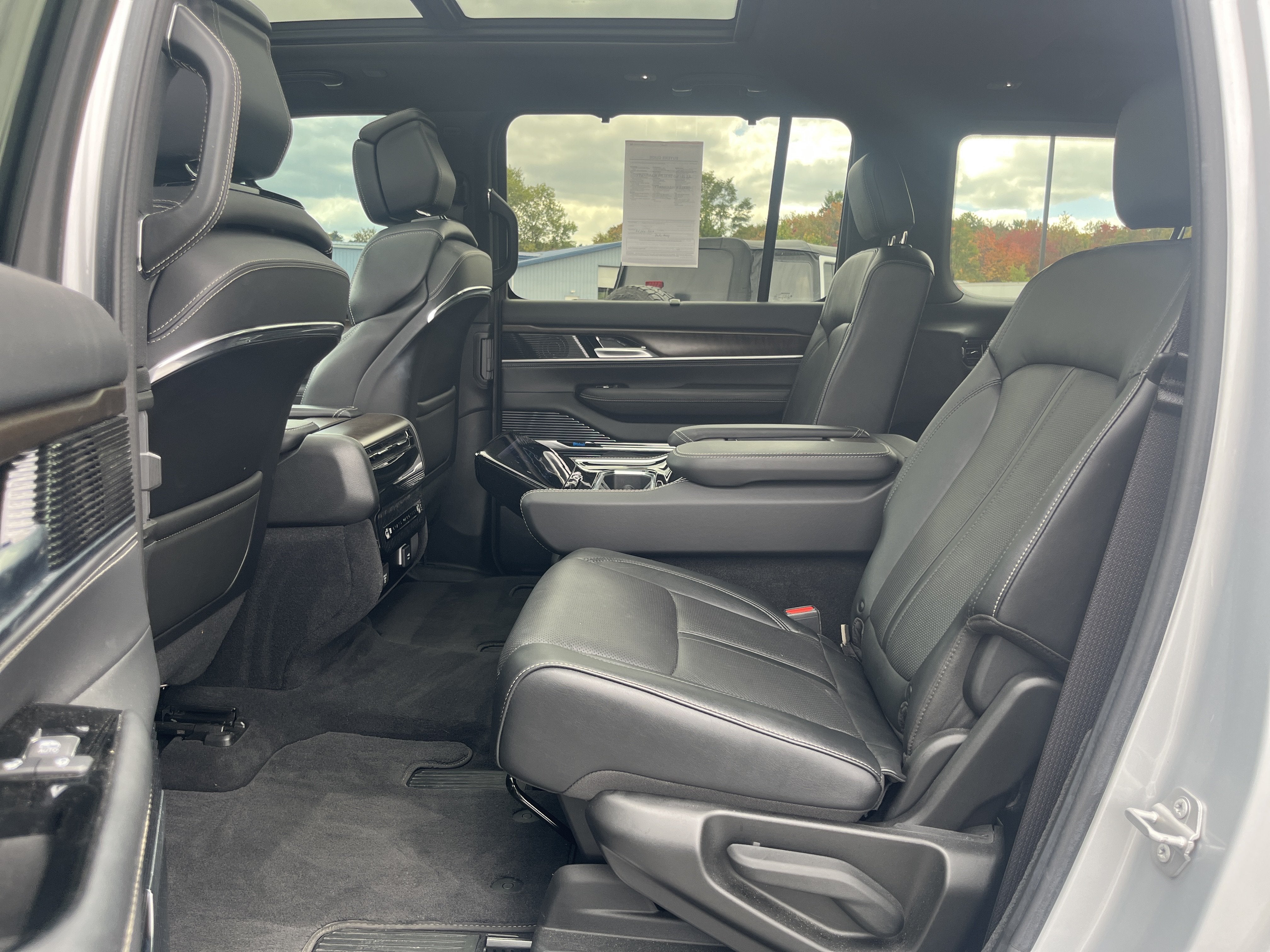 2022 Jeep Grand Wagoneer Series I