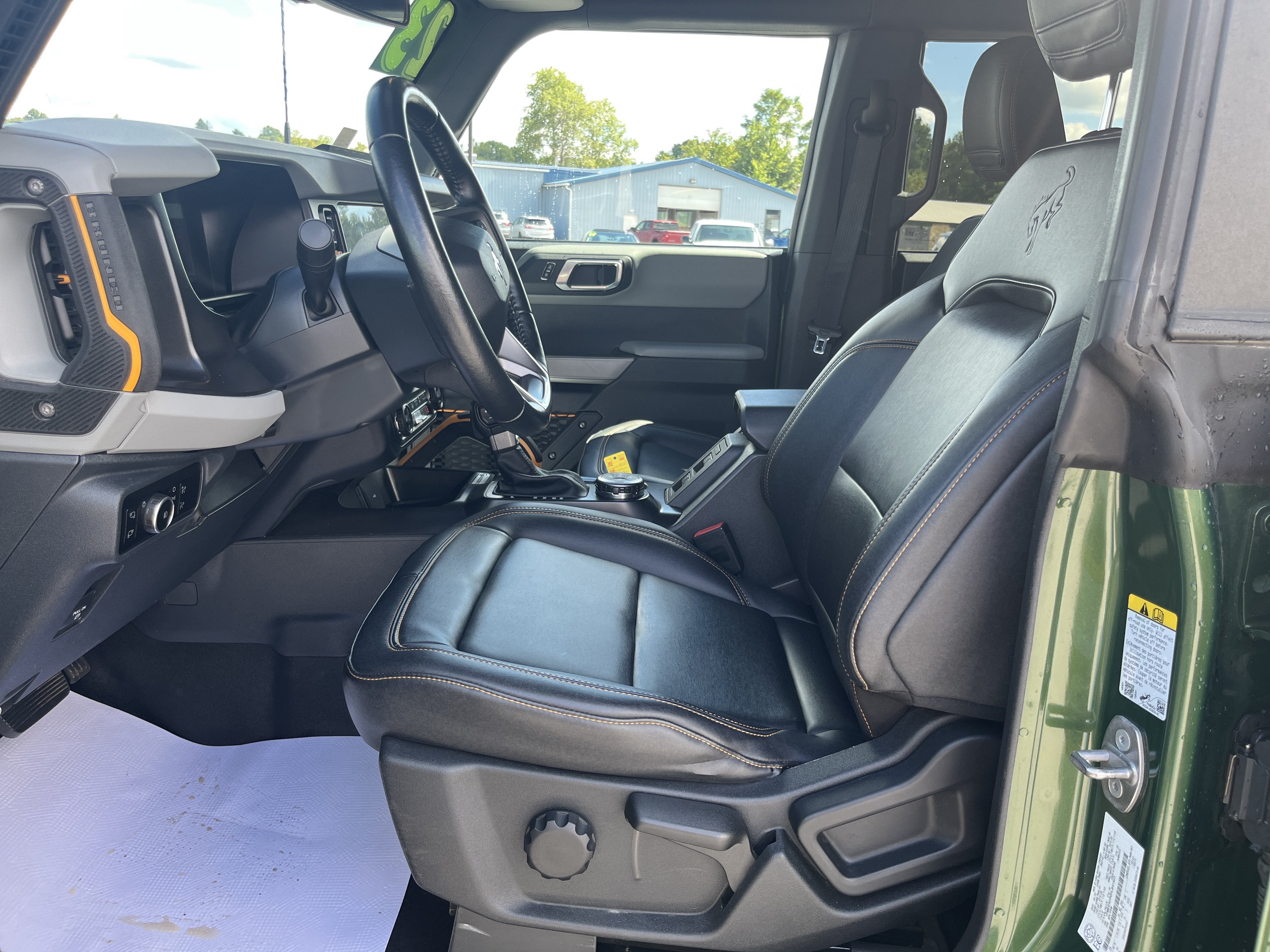 2023 Ford Bronco Base