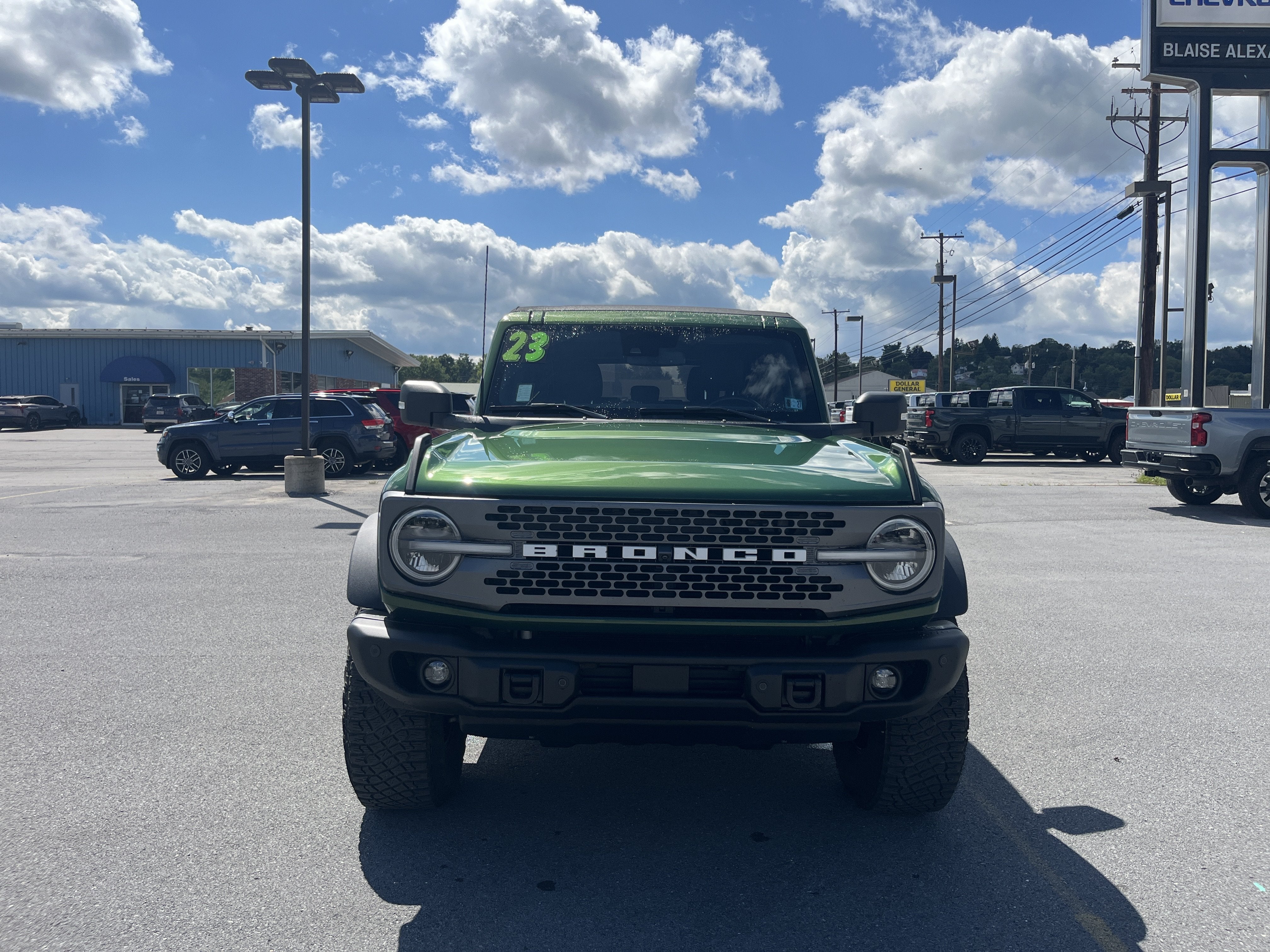 2023 Ford Bronco Base