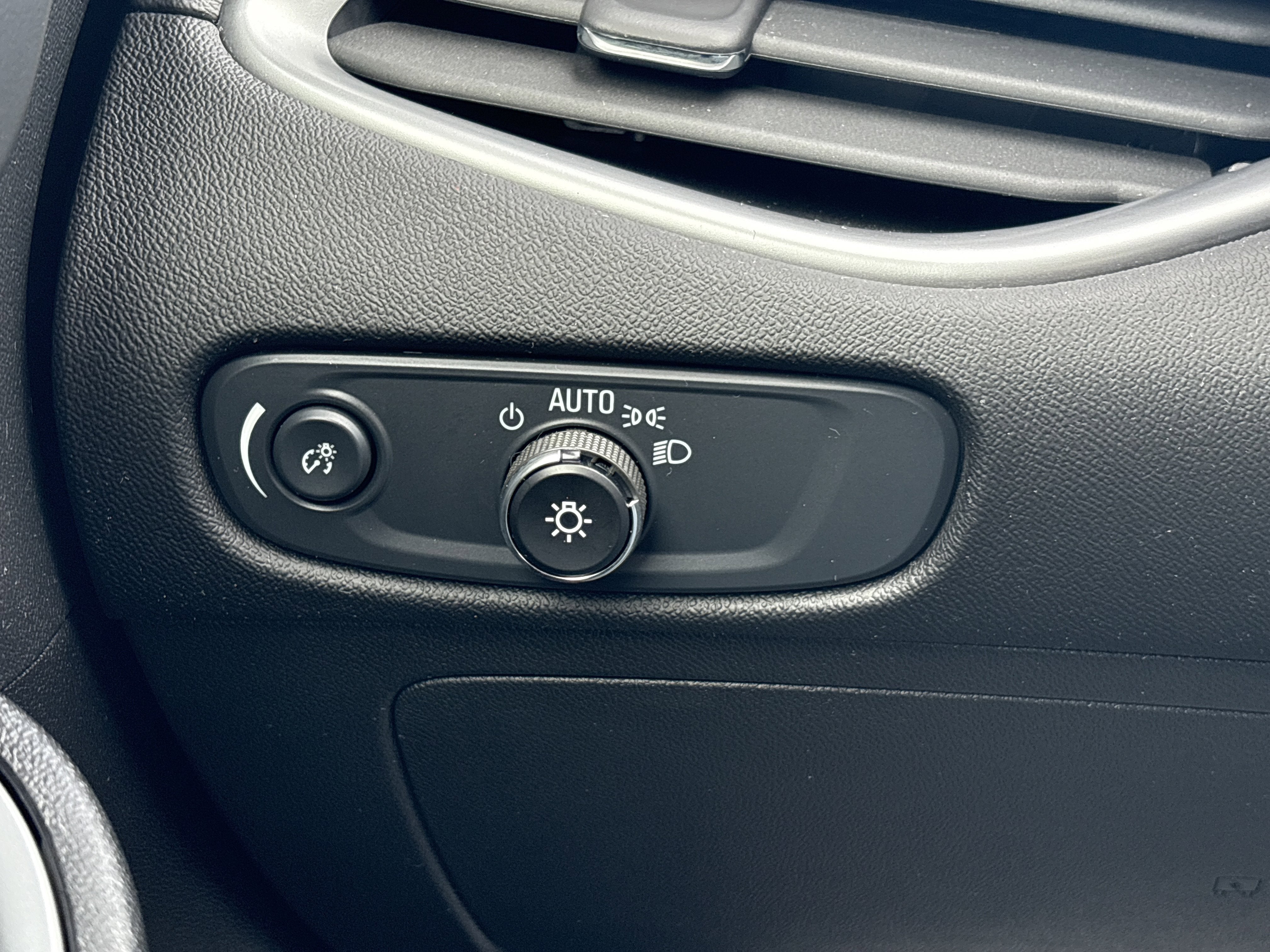 2025 Chevrolet Malibu RS