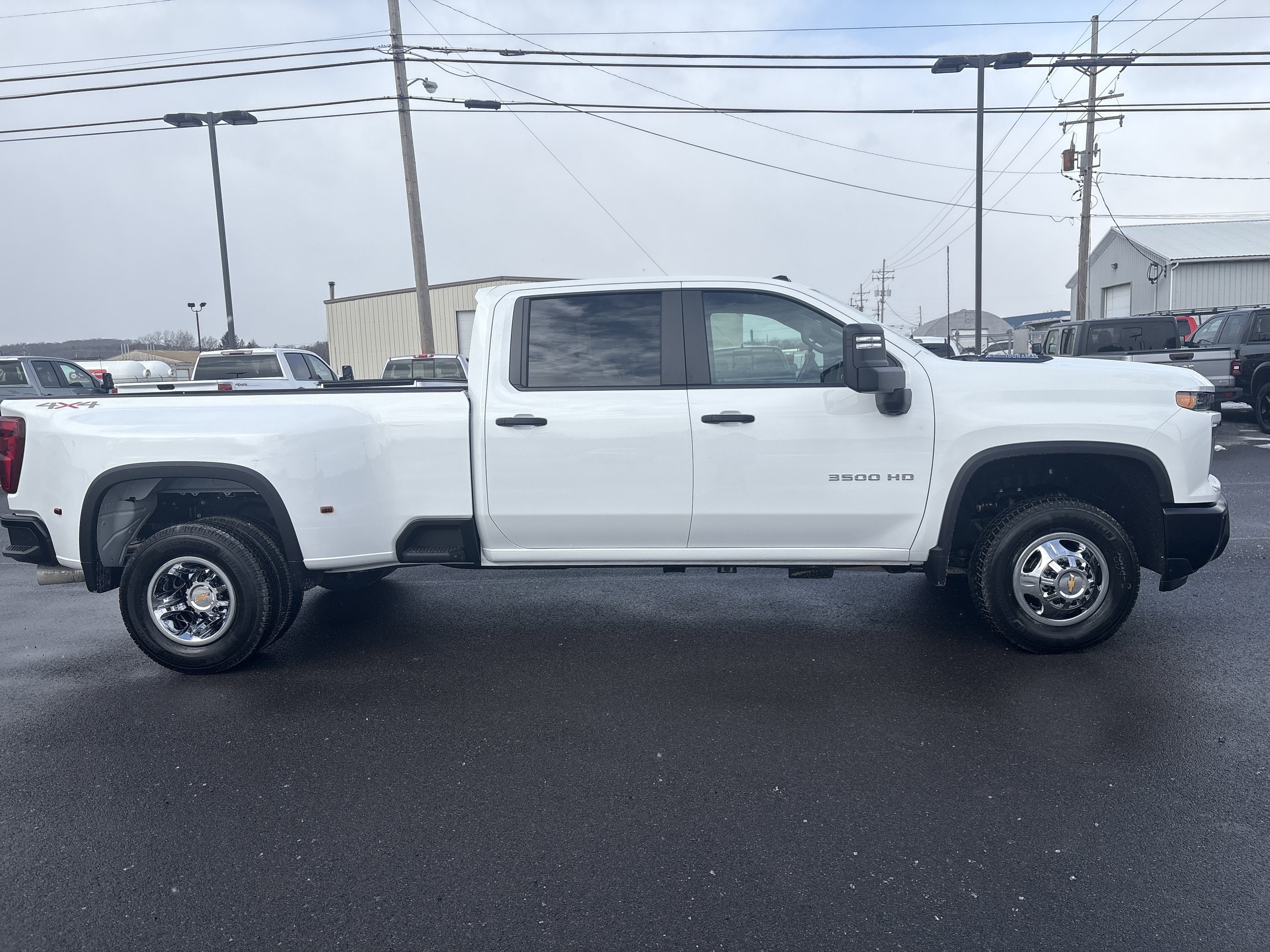 2026 Chevrolet Silverado 3500 HD WT DRW