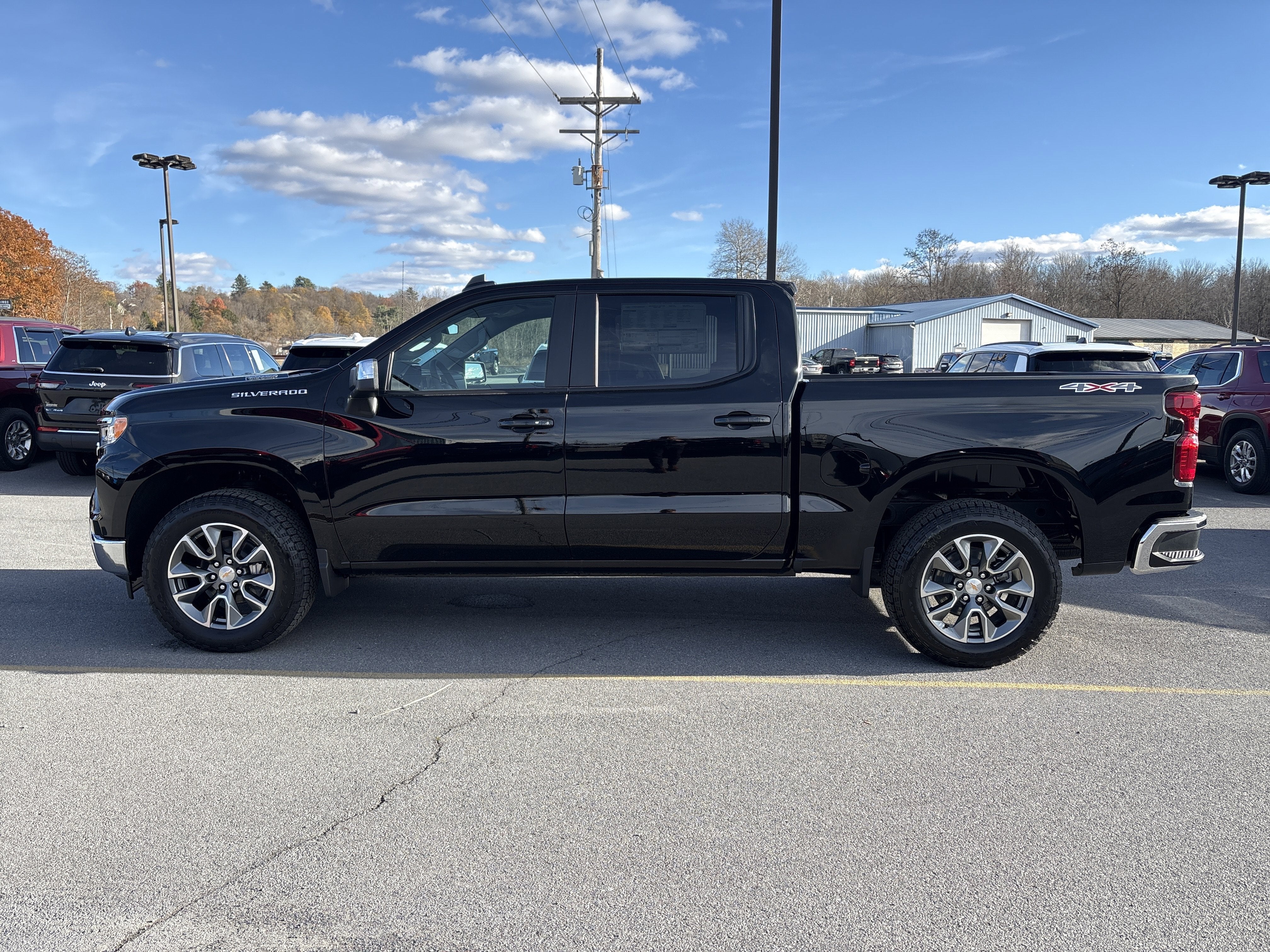 2026 Chevrolet Silverado 1500 LT (2FL)