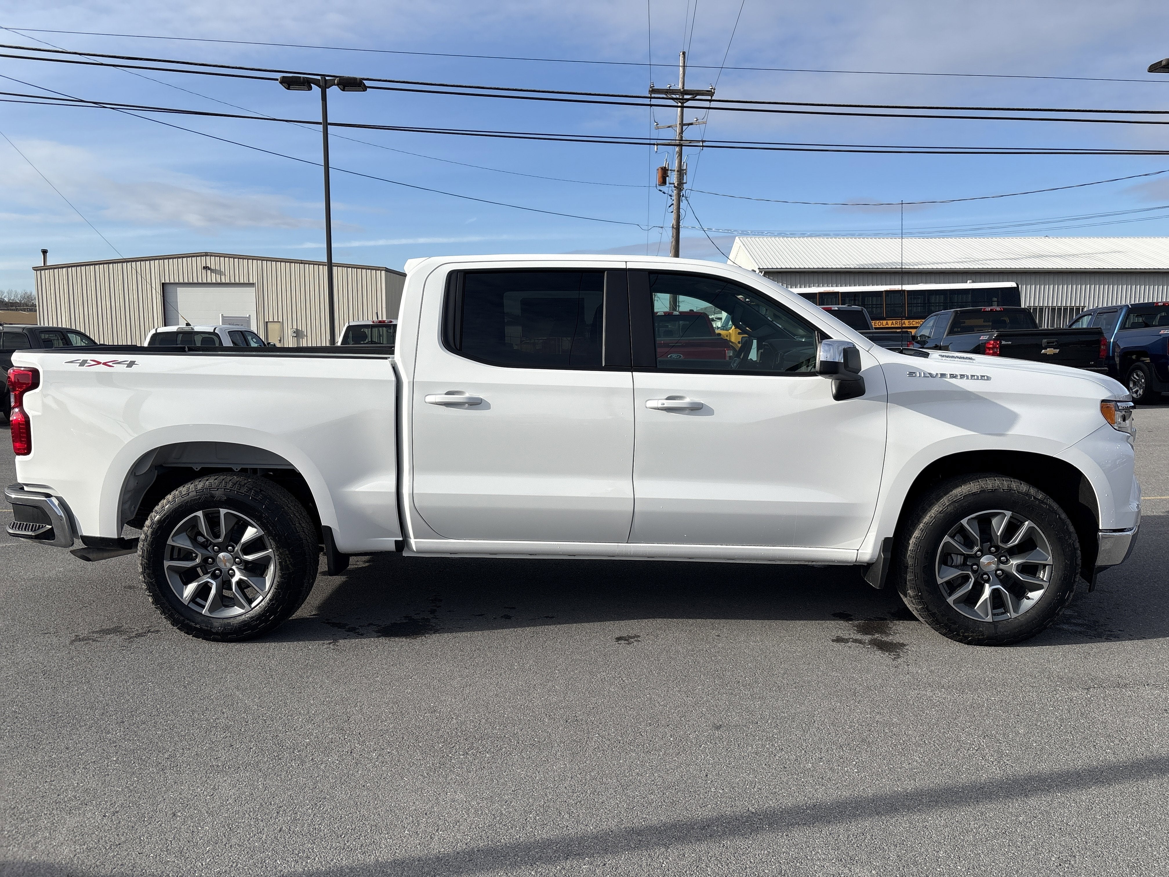 2026 Chevrolet Silverado 1500 LT (2FL)