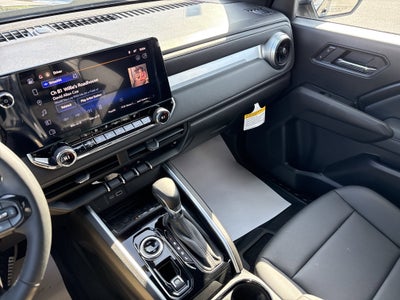 2025 Chevrolet Colorado WT/LT