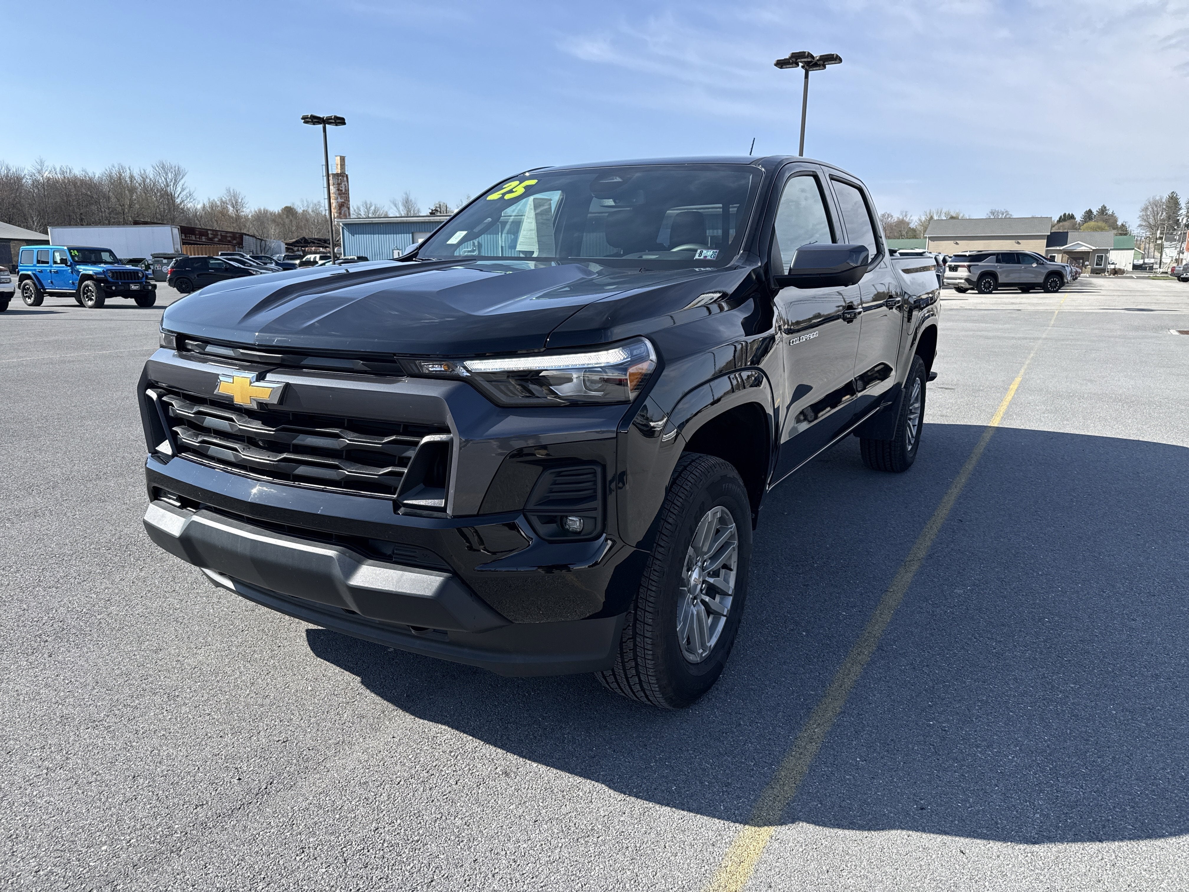 2025 Chevrolet Colorado WT/LT