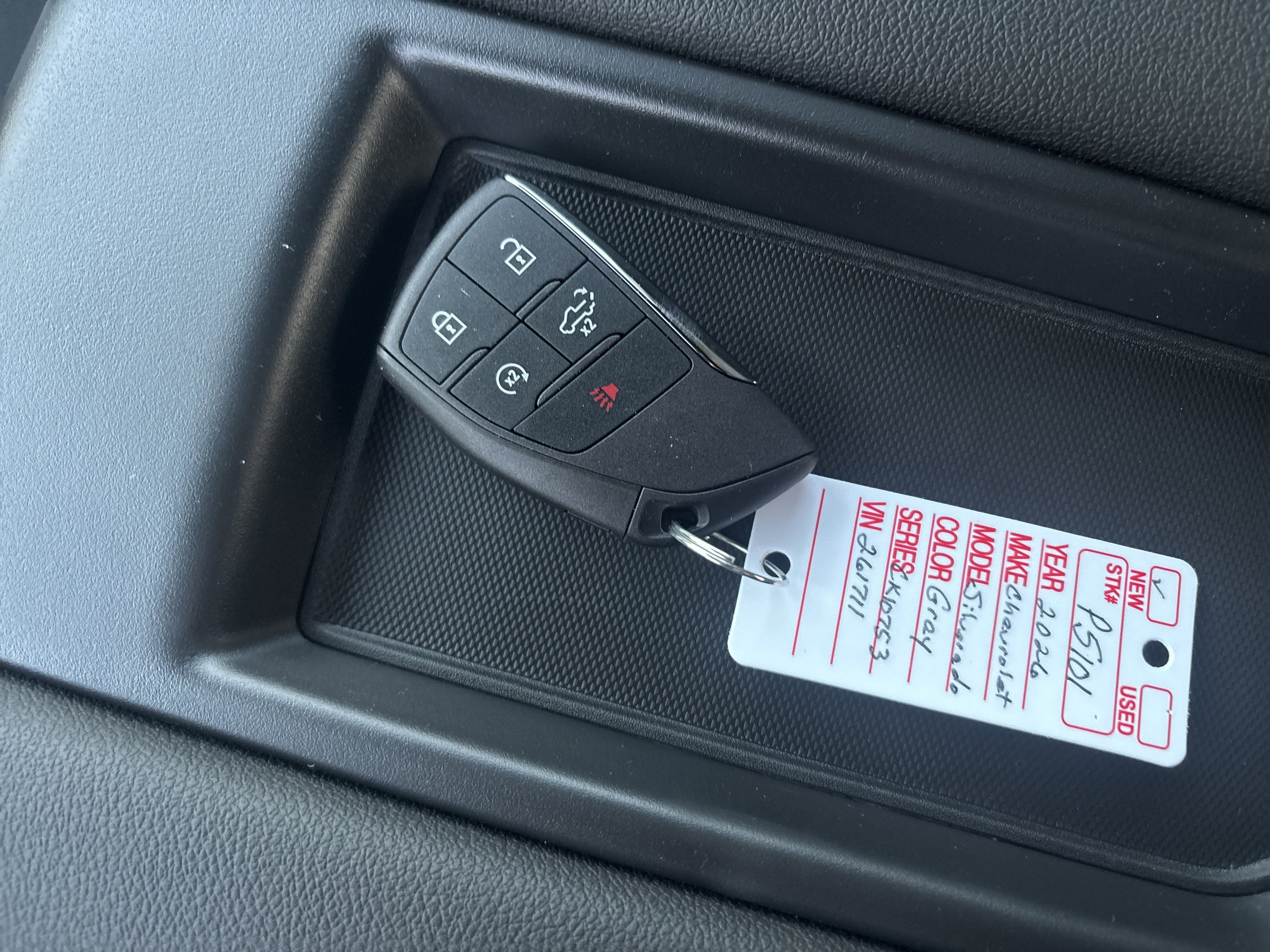 2026 Chevrolet Silverado 1500 LT (2FL)