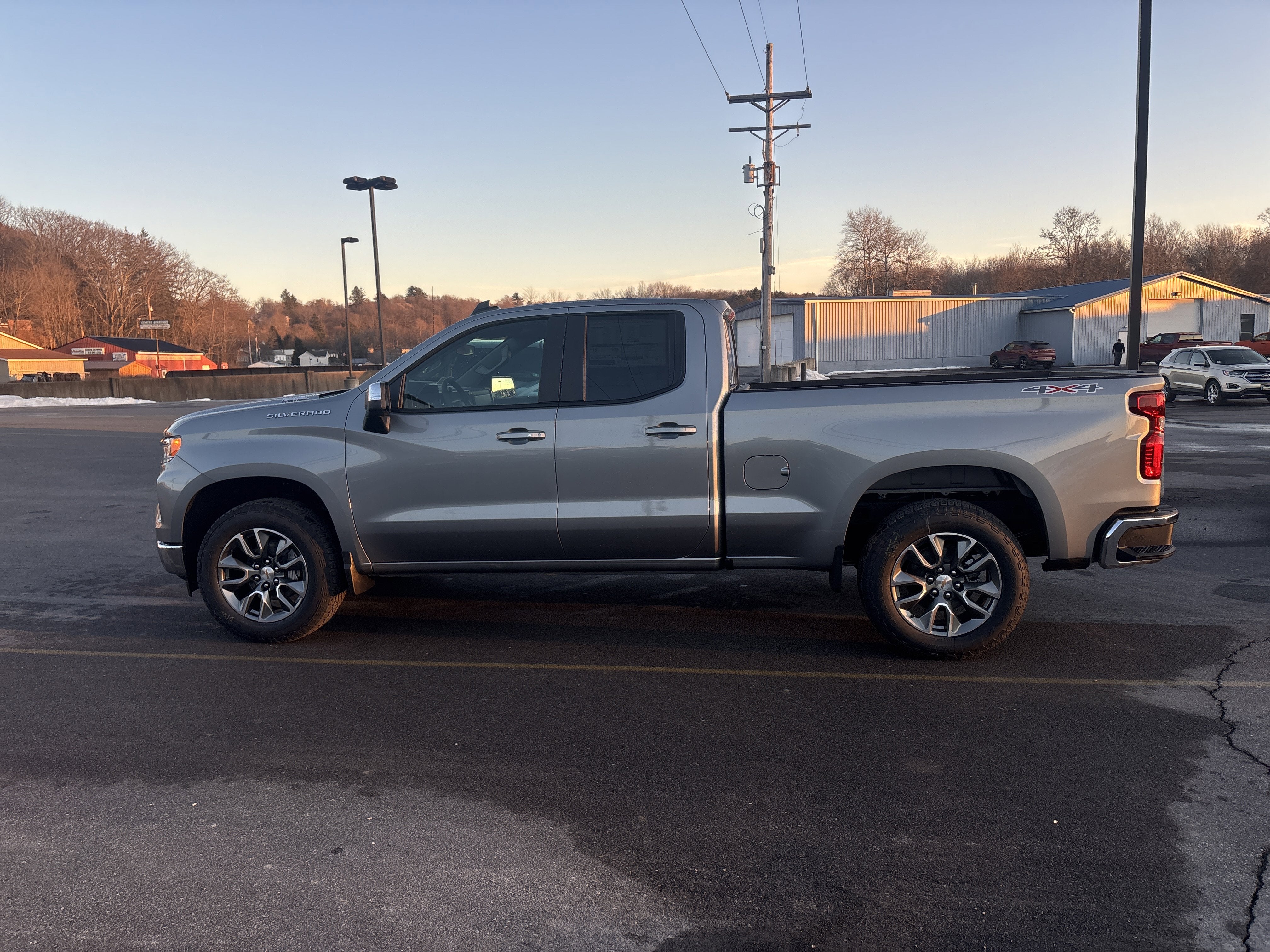 2026 Chevrolet Silverado 1500 LT (2FL)