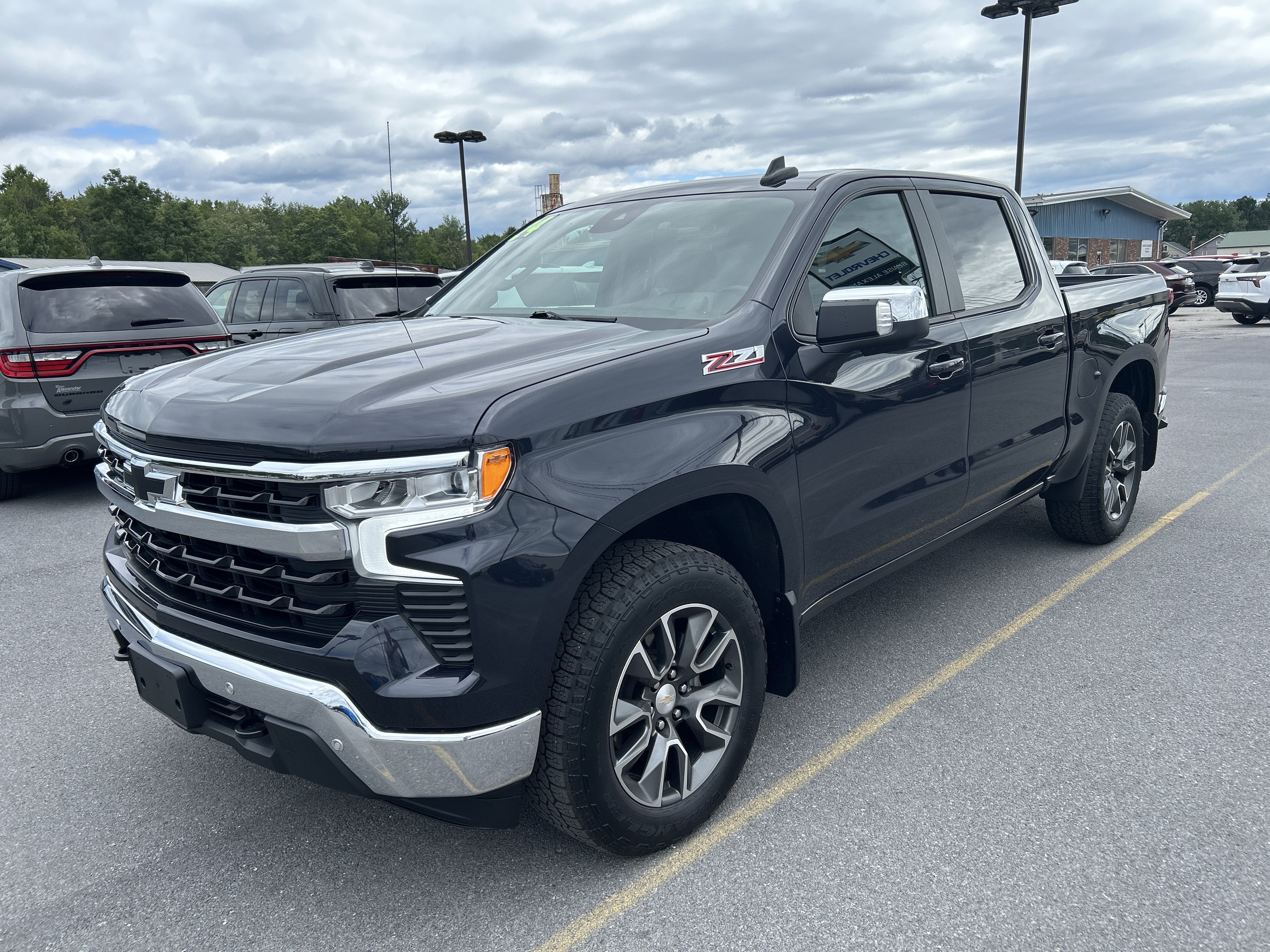 2024 Chevrolet Silverado 1500 LT