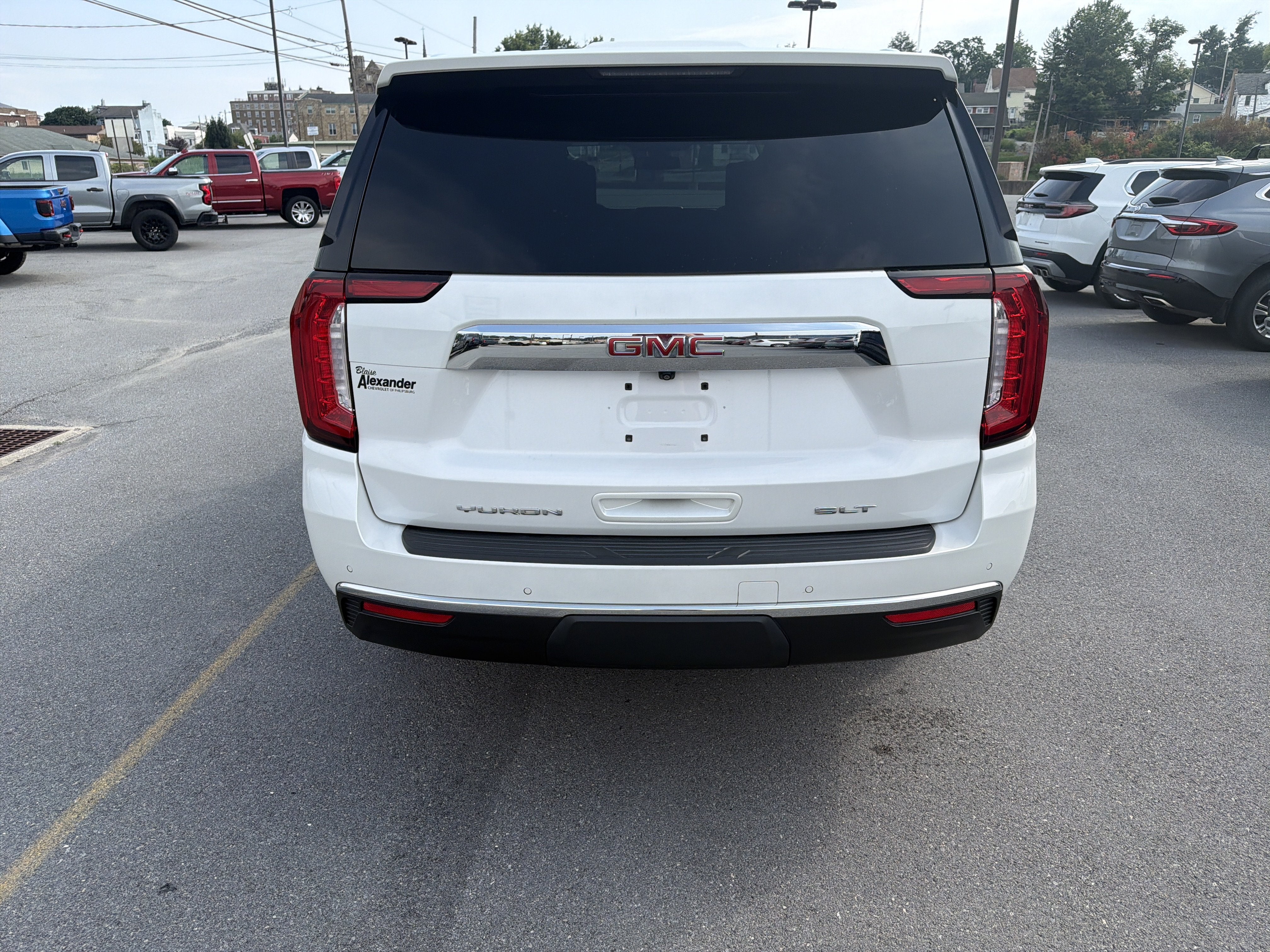 2021 GMC Yukon SLT