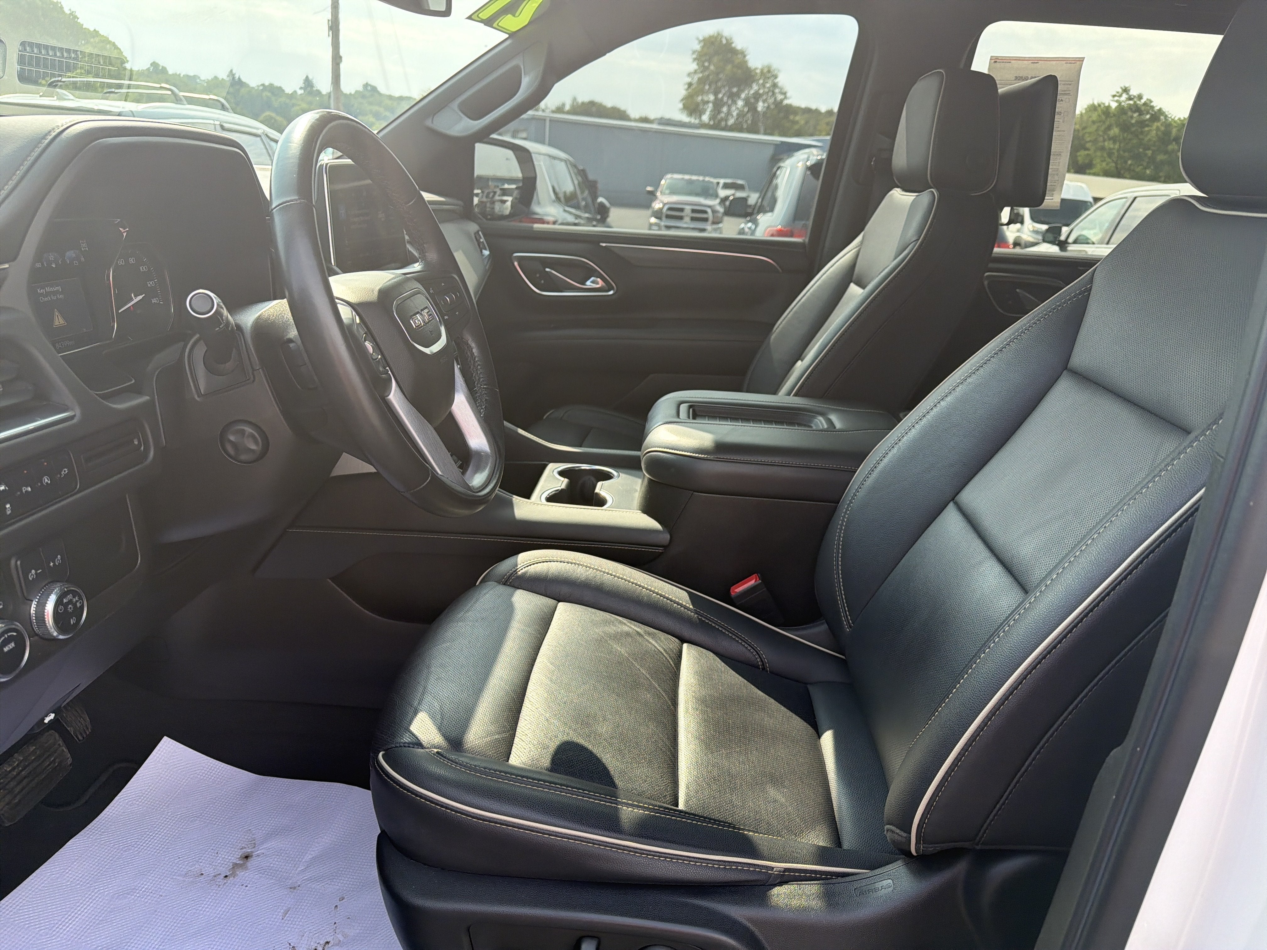 2021 GMC Yukon SLT