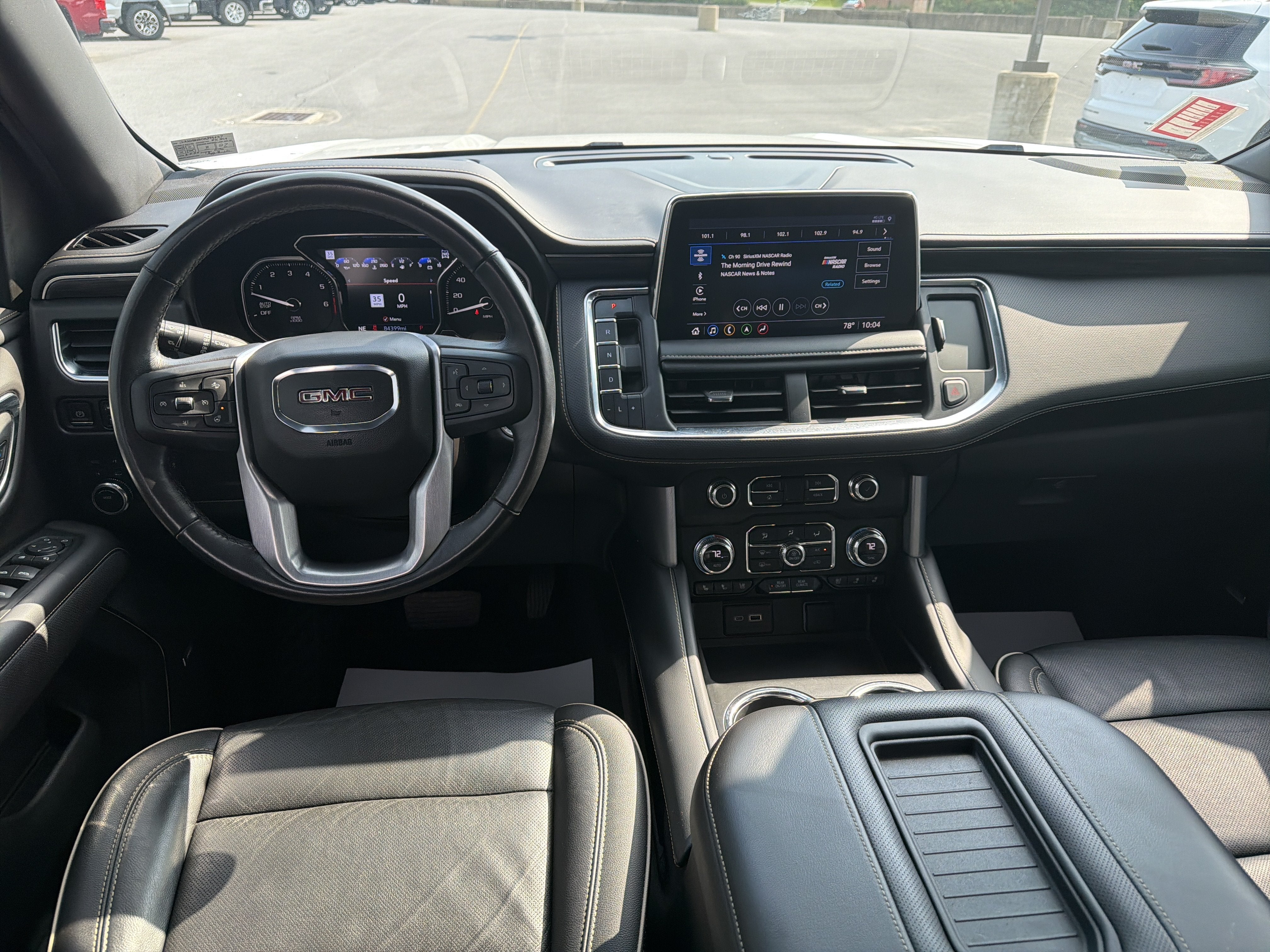 2021 GMC Yukon SLT