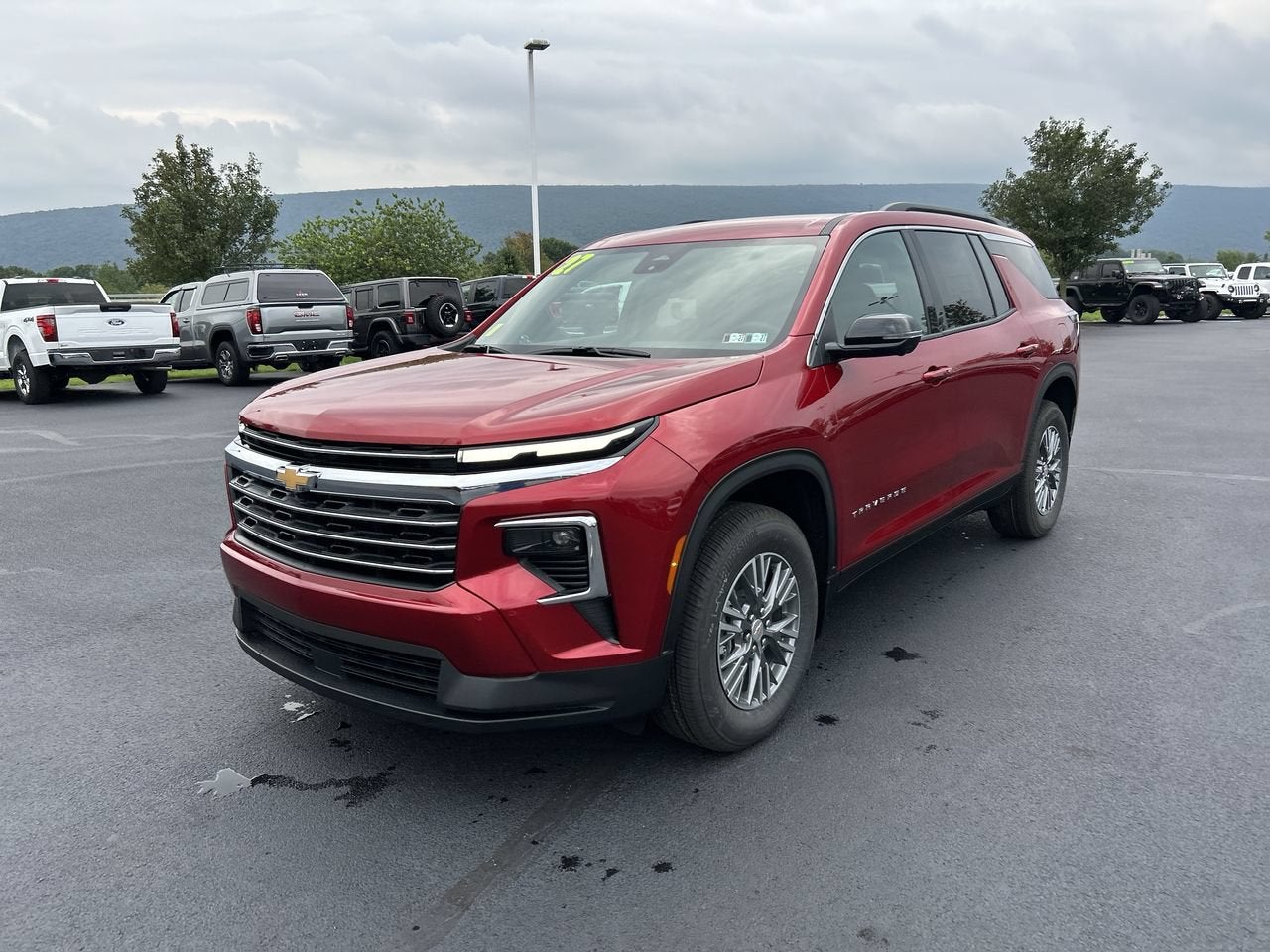 2027 Chevrolet Traverse LT