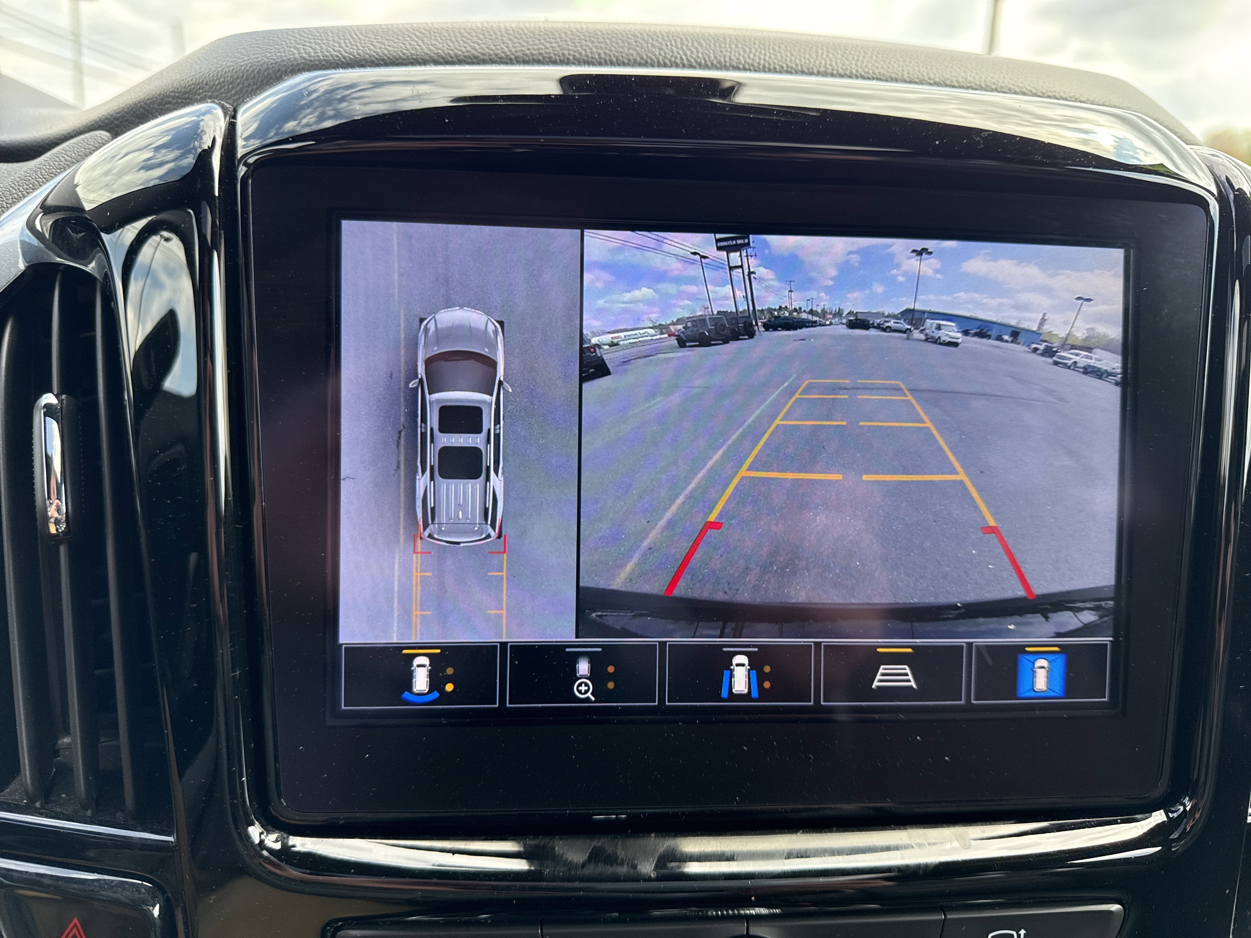 2023 Chevrolet Traverse RS - Photo 27