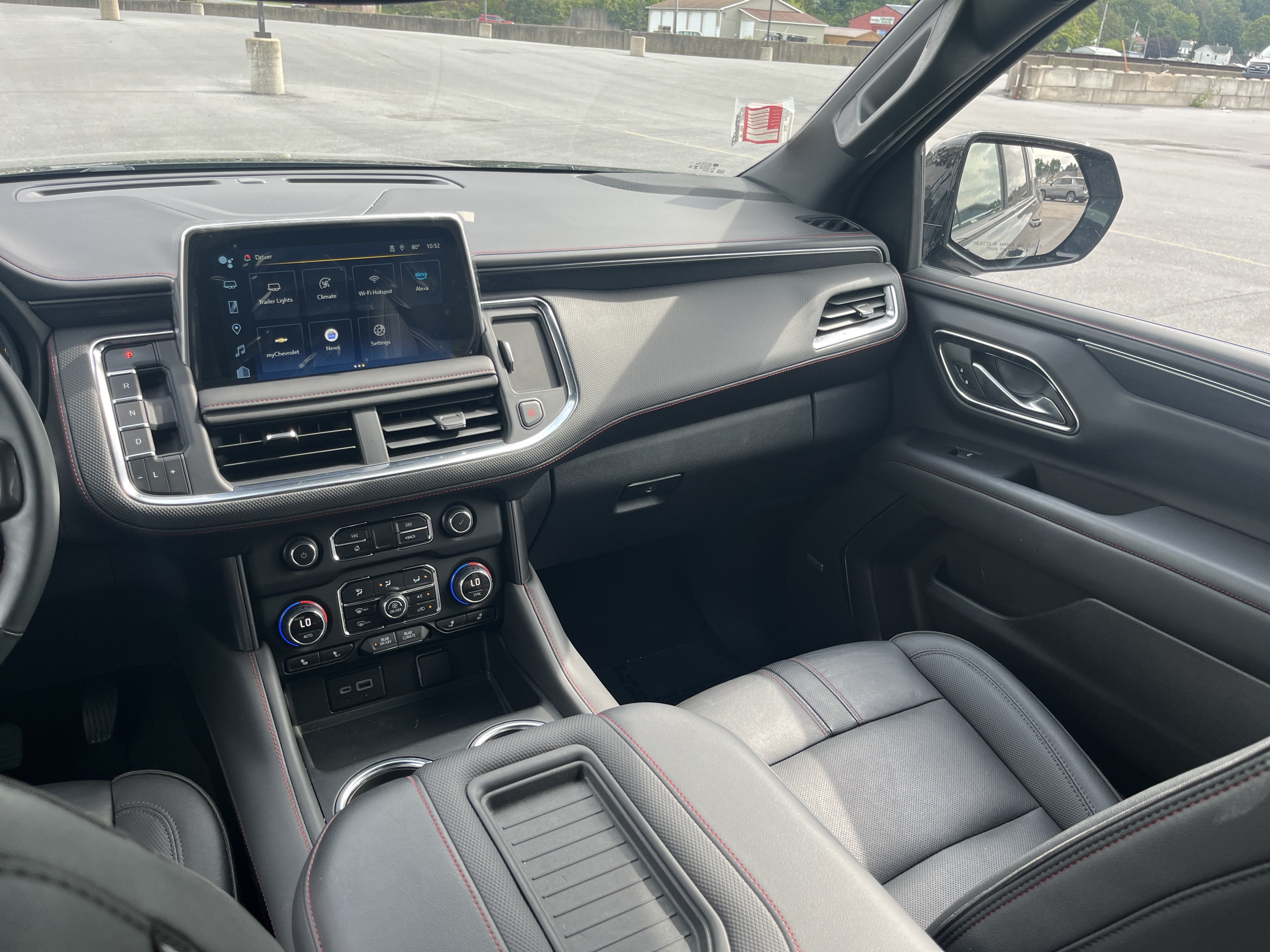 2024 Chevrolet Suburban RST