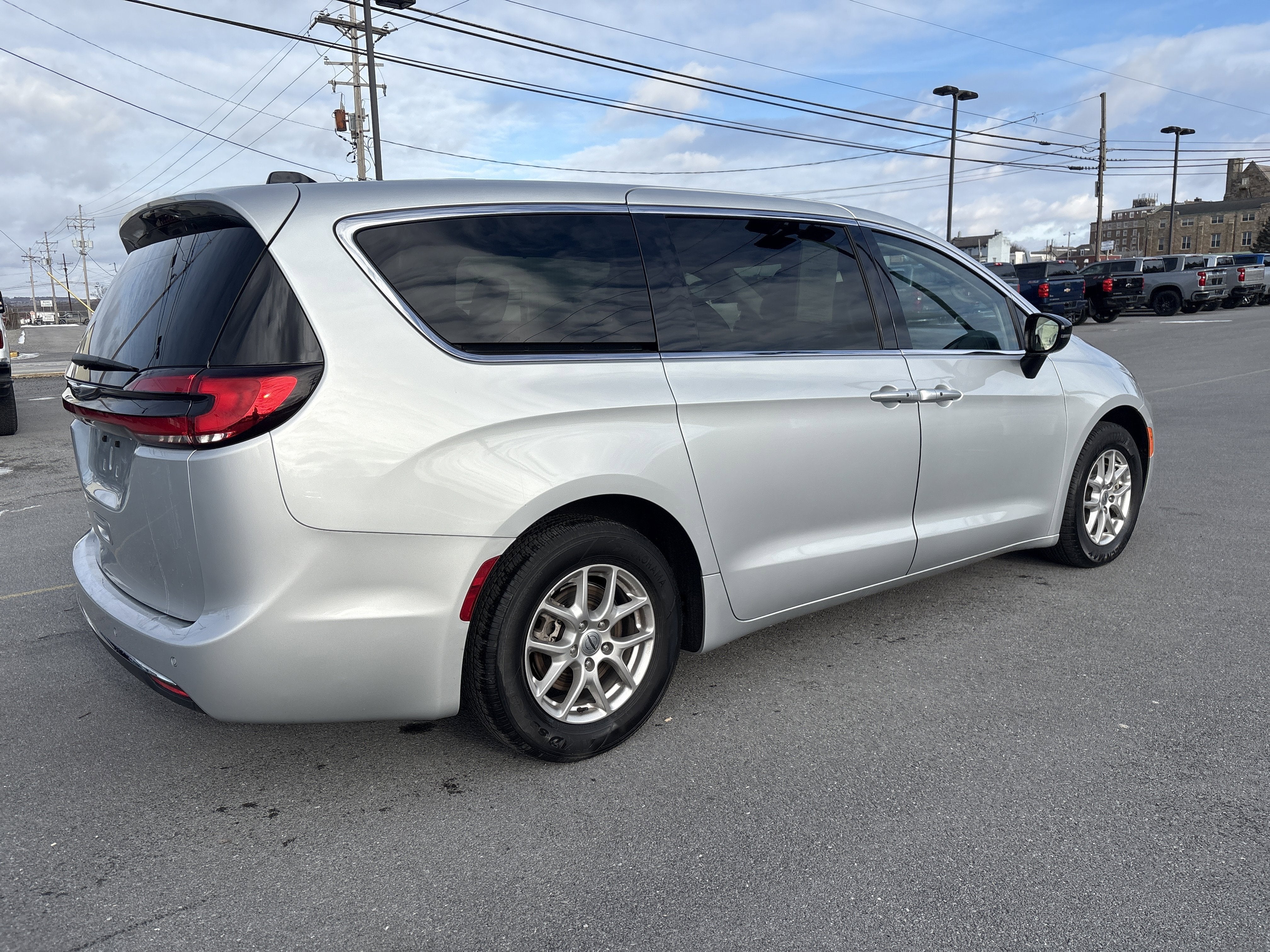 2024 Chrysler Pacifica Touring L