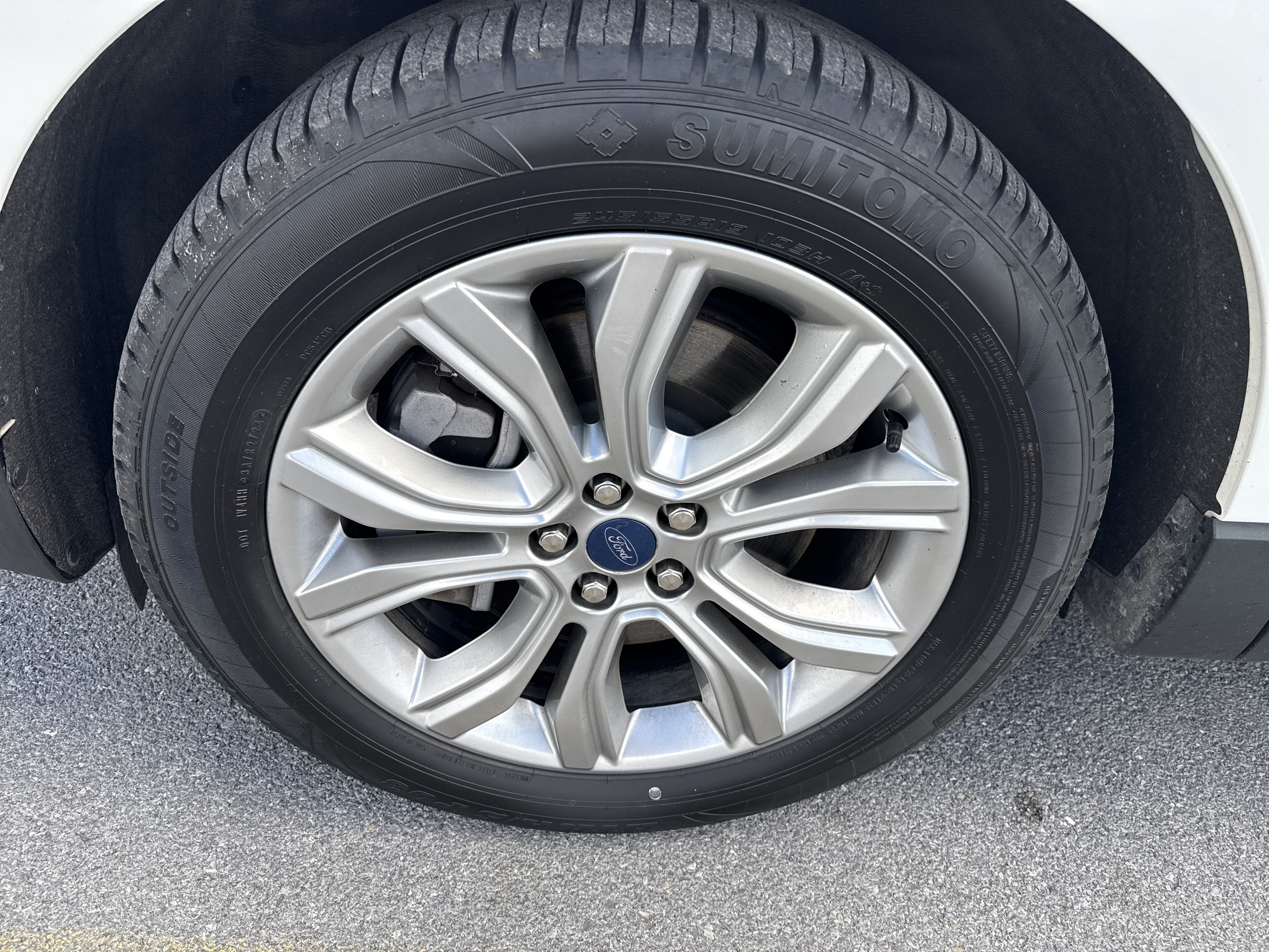 2022 Ford Edge Titanium
