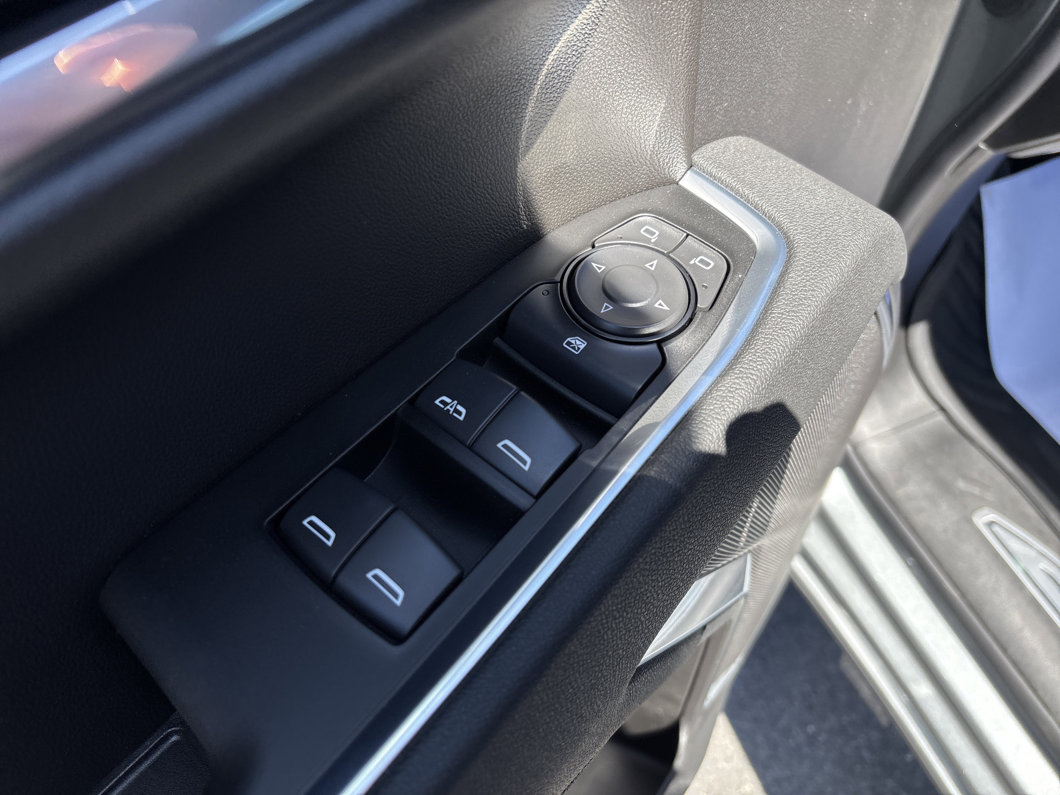 2026 Chevrolet Silverado 1500 LT - Photo 17