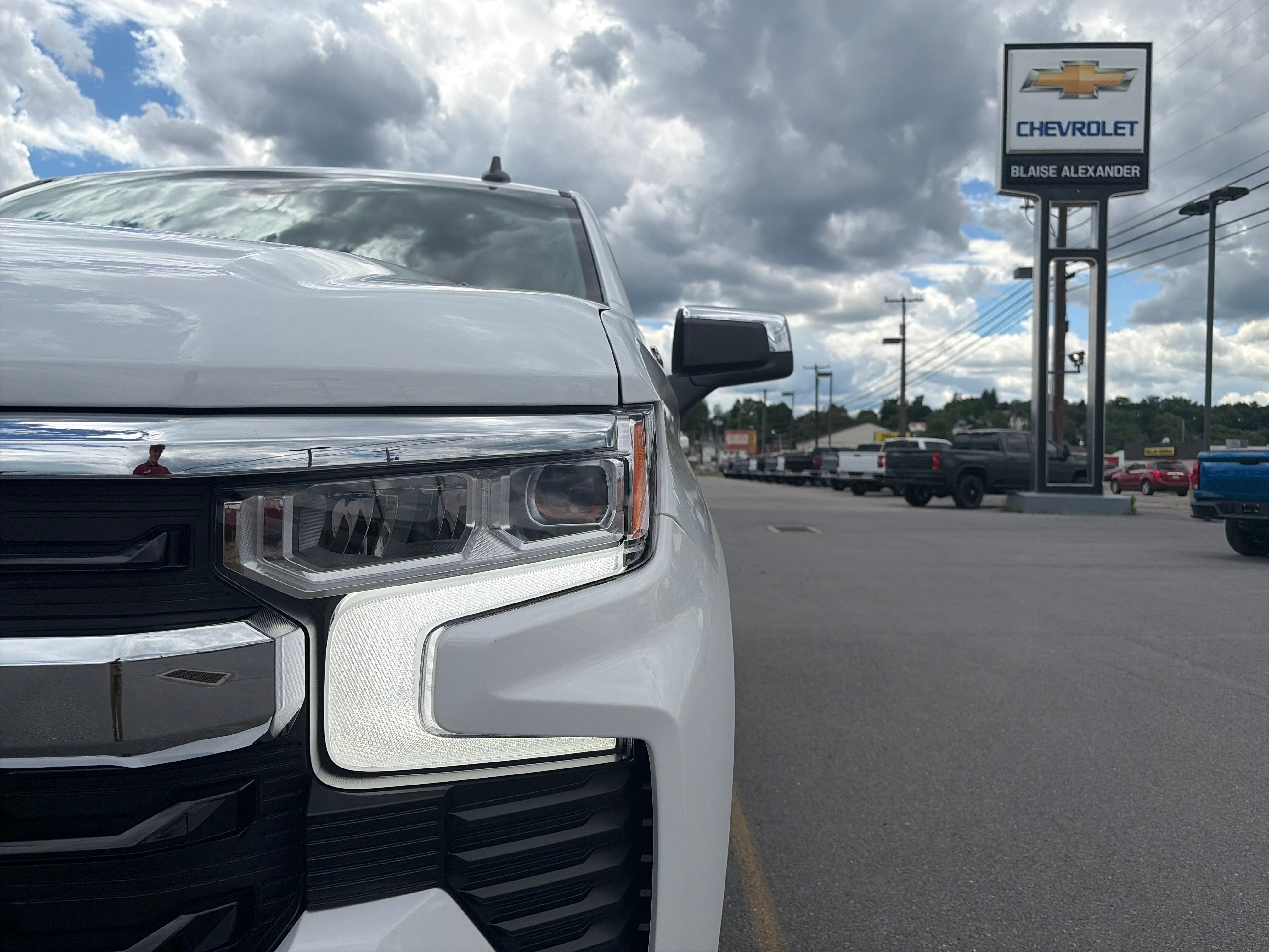 2026 Chevrolet Silverado 1500 LT (2FL)