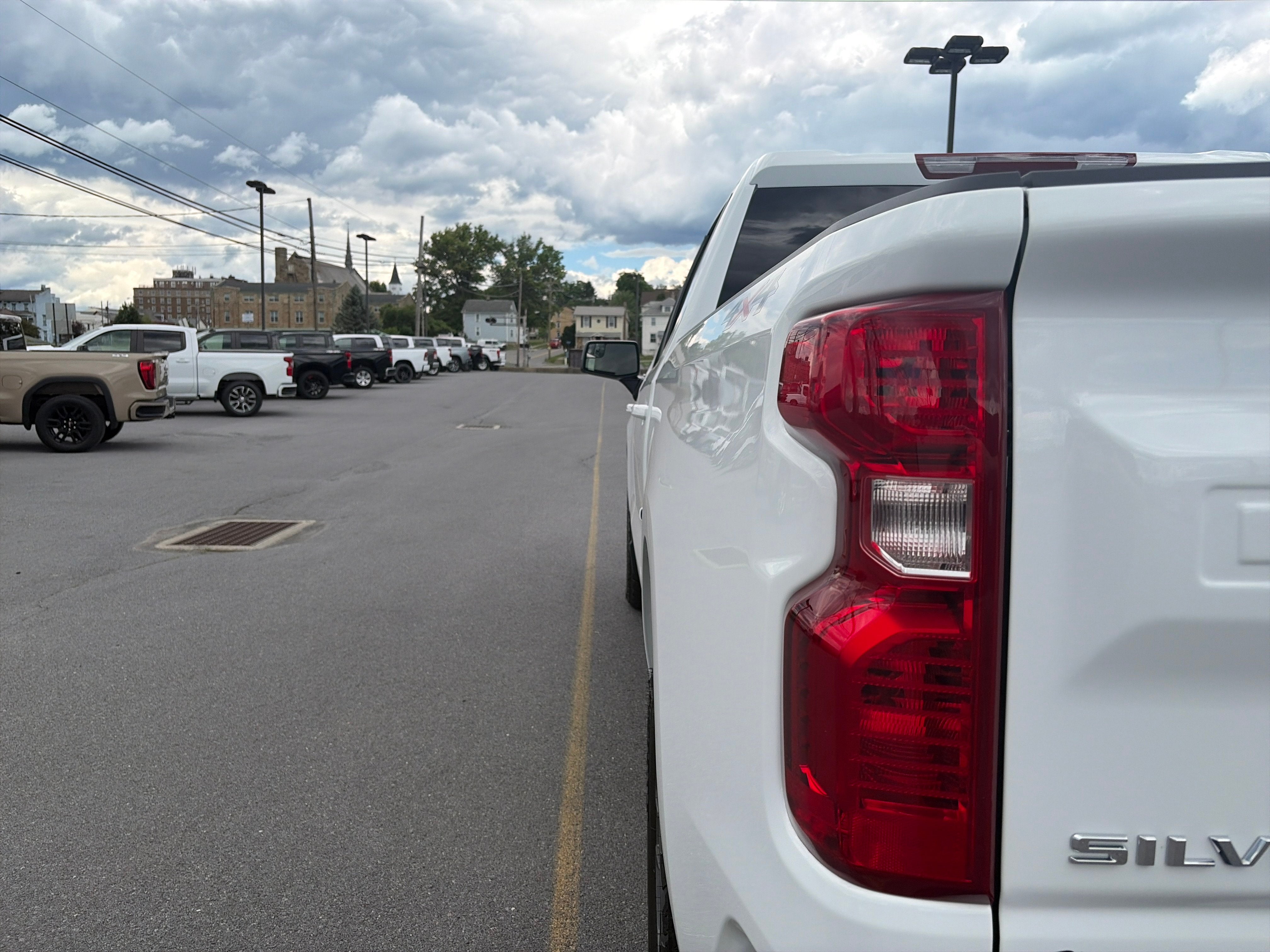 2026 Chevrolet Silverado 1500 LT (2FL)