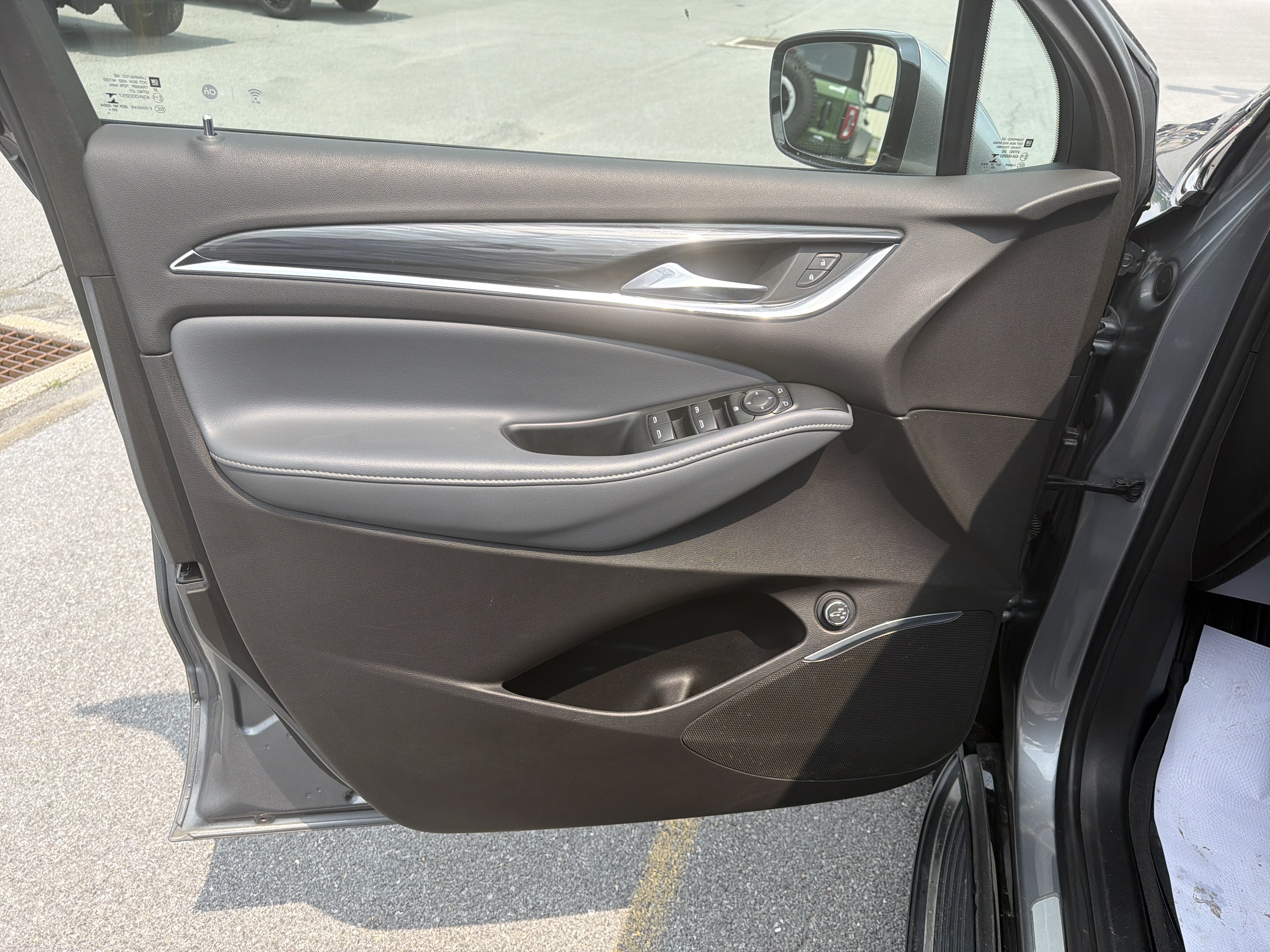 2021 Buick Enclave Essence