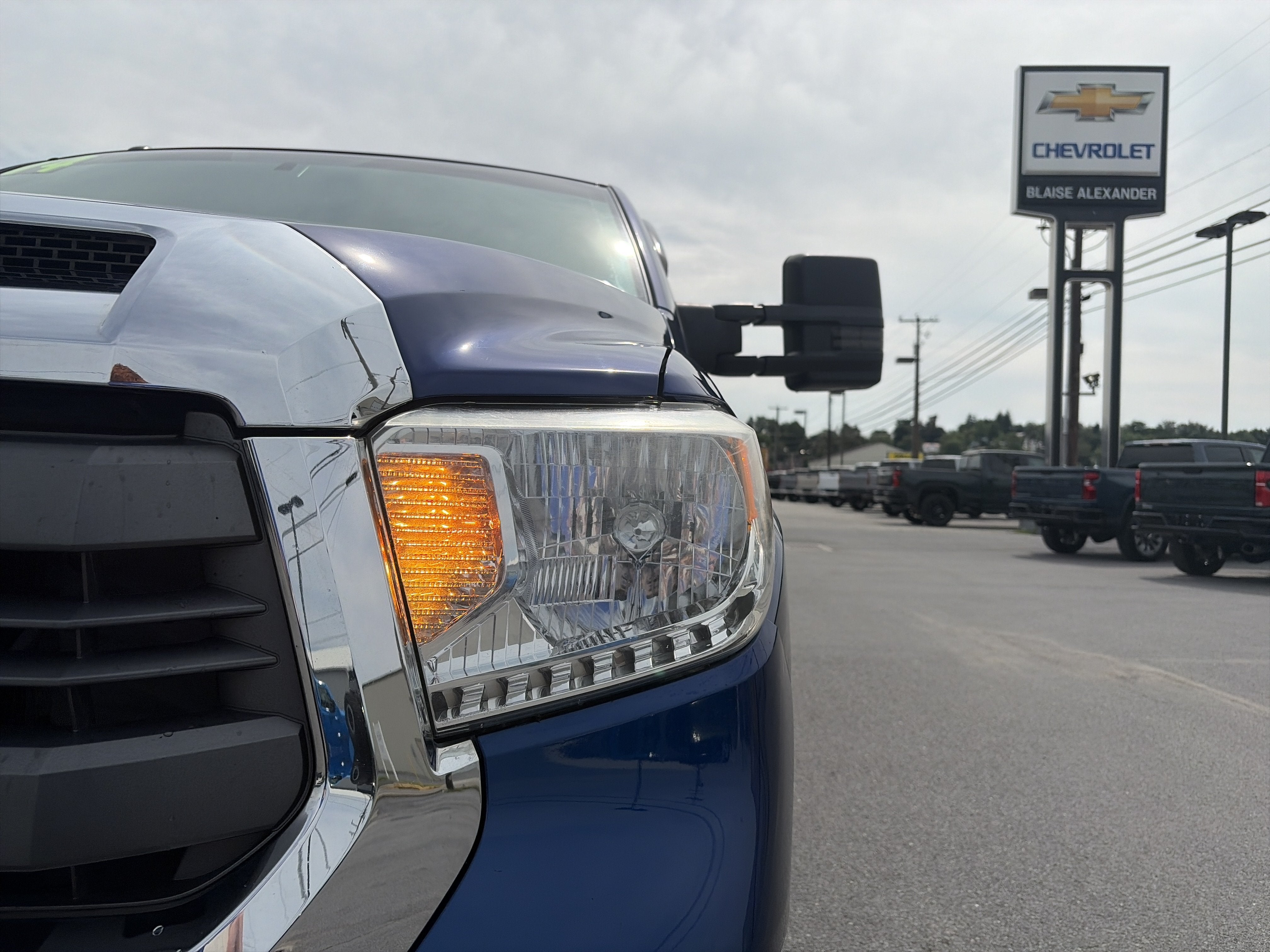 2014 Toyota Tundra 4WD Truck SR