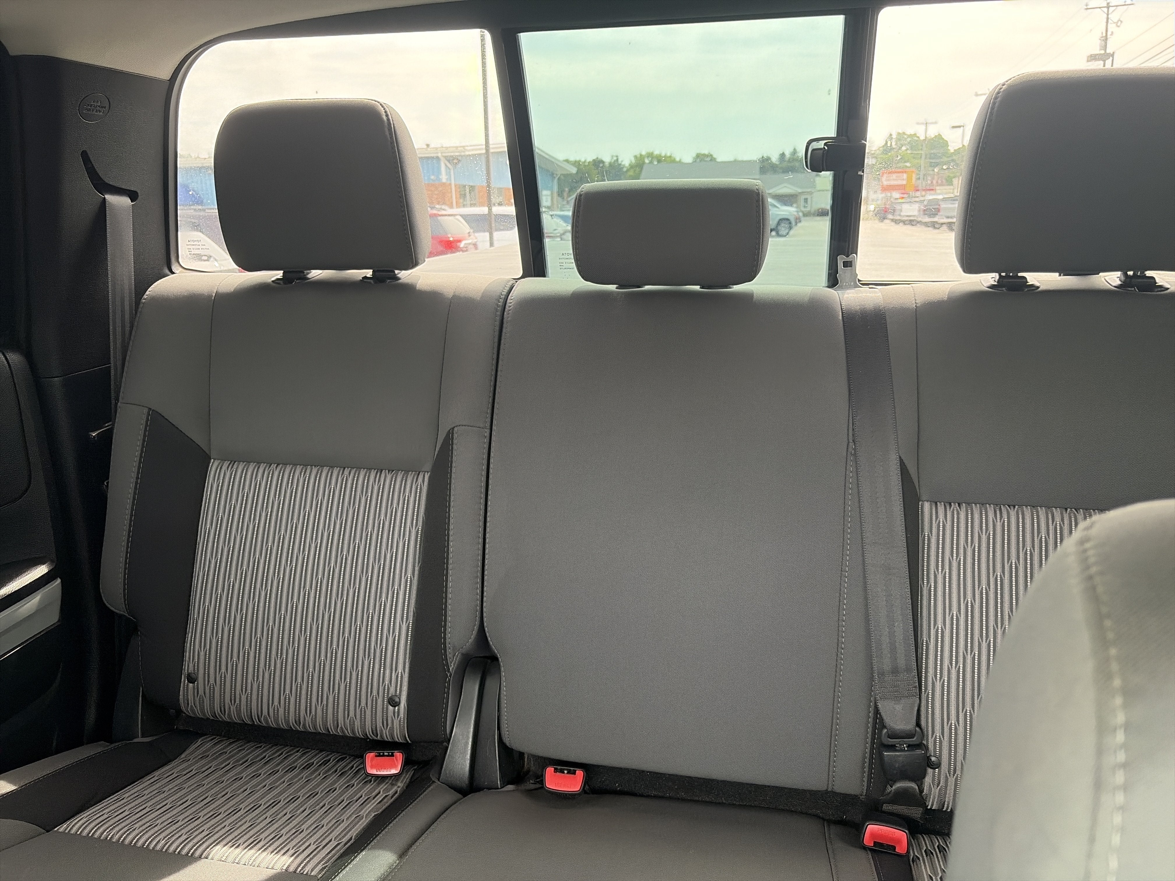 2014 Toyota Tundra 4WD Truck SR