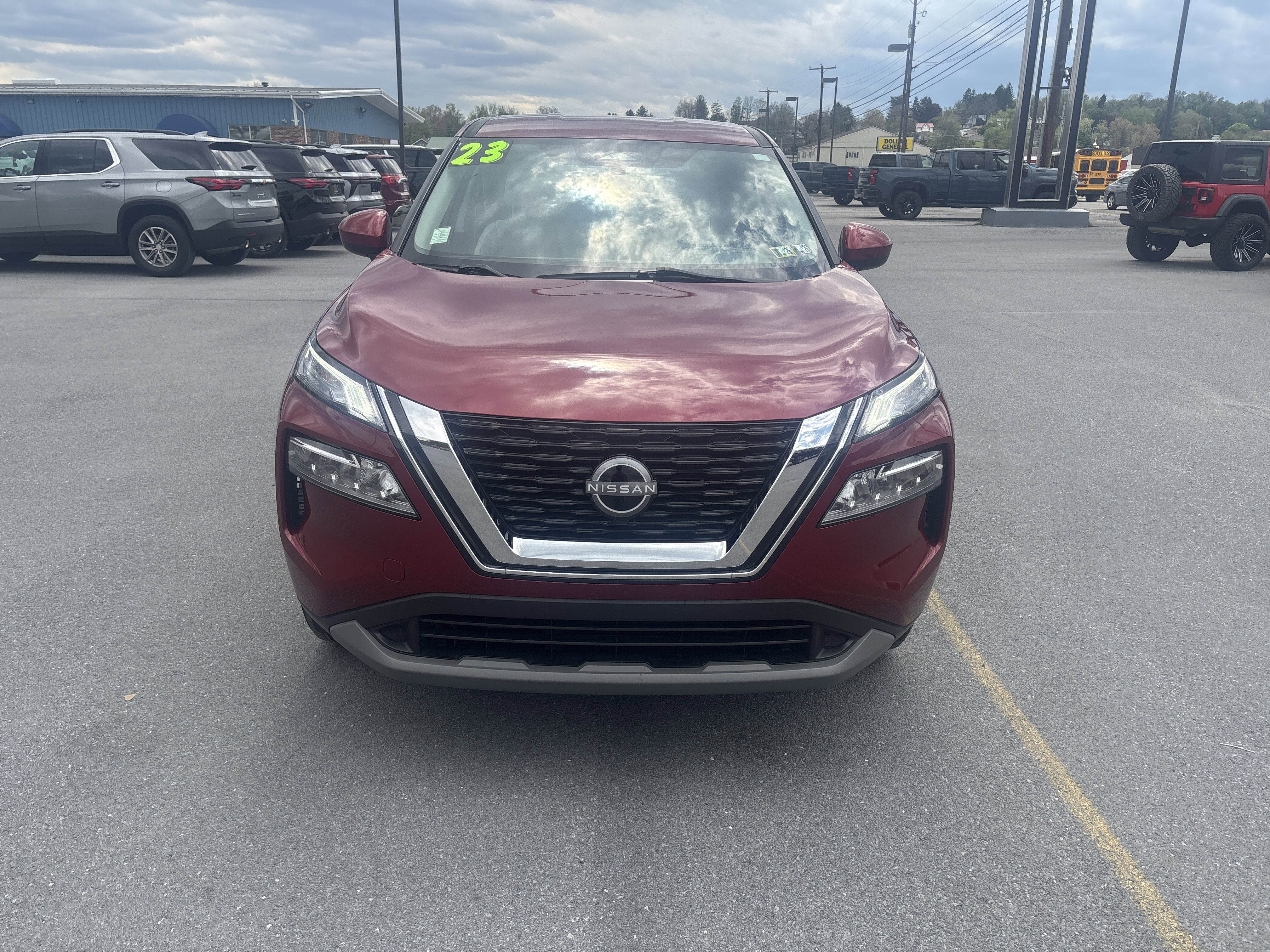2023 Nissan Rogue SV
