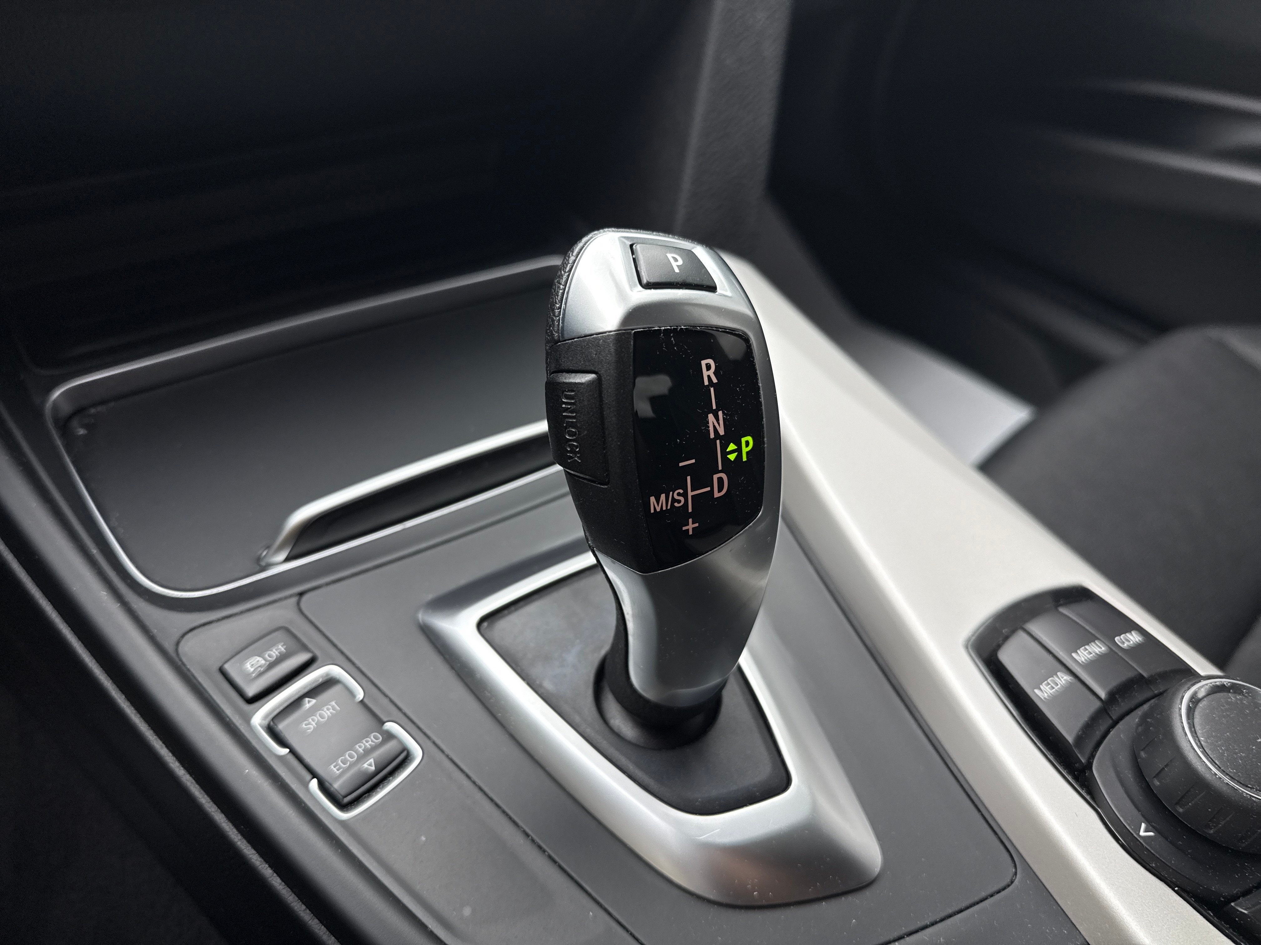 2018 BMW 3 Series 320i xDrive