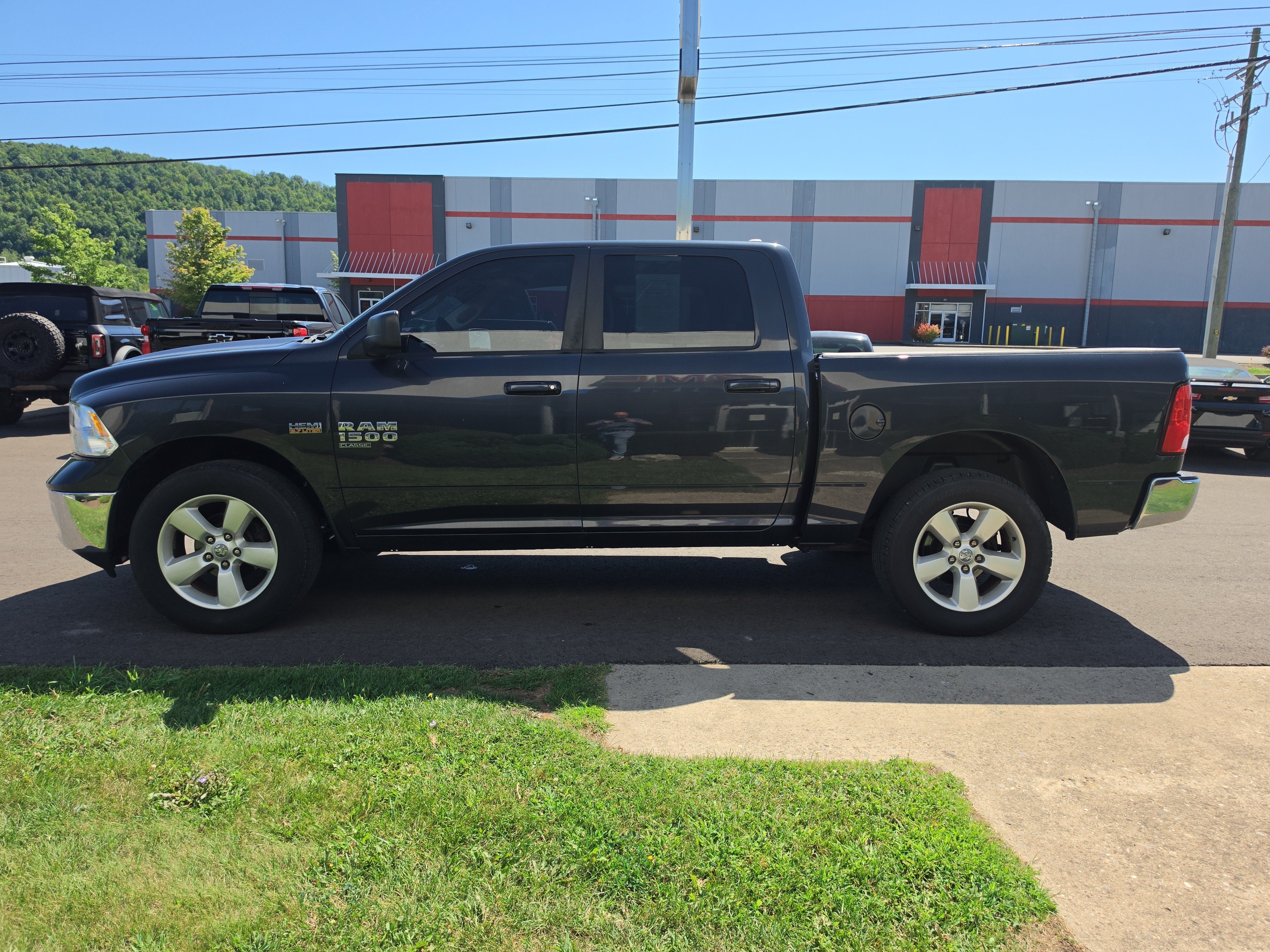 2019 RAM 1500 Classic SLT
