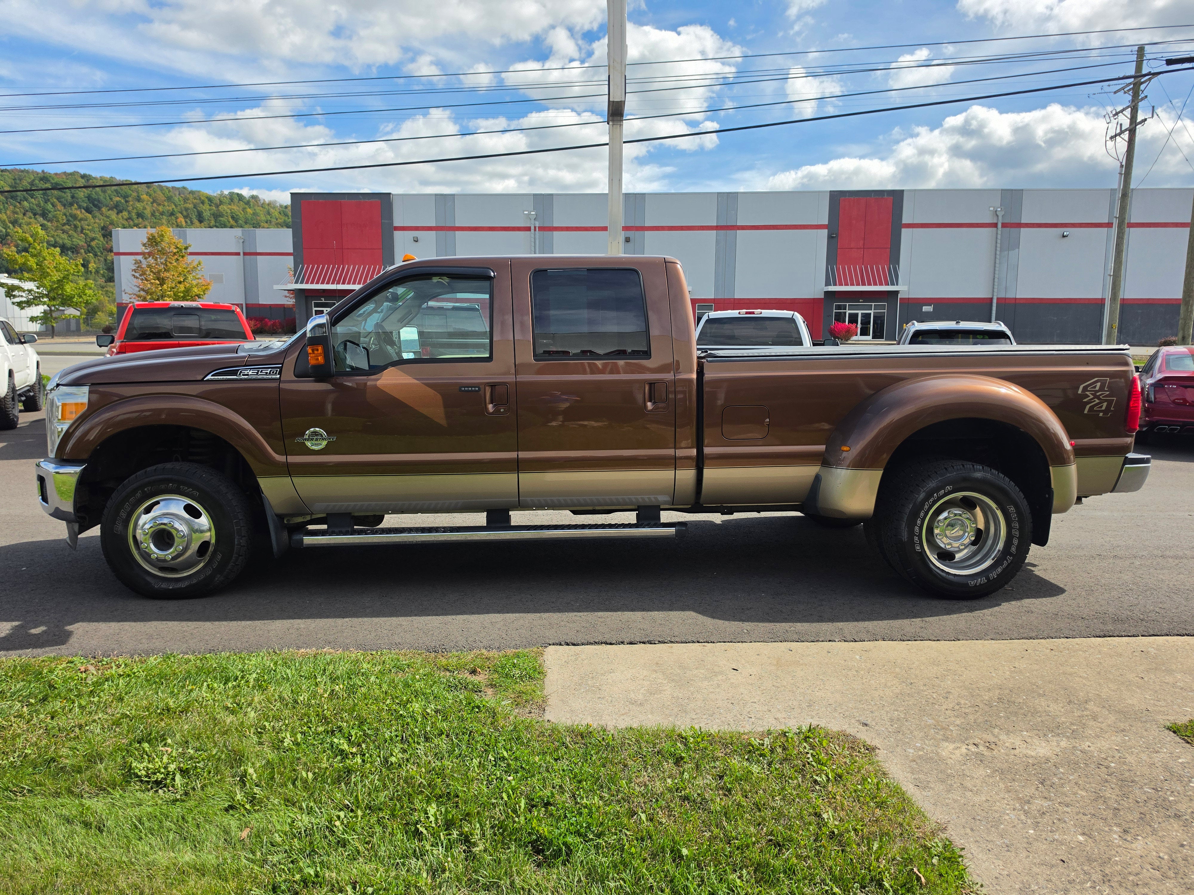 2011 Ford Super Duty F-350 DRW XL