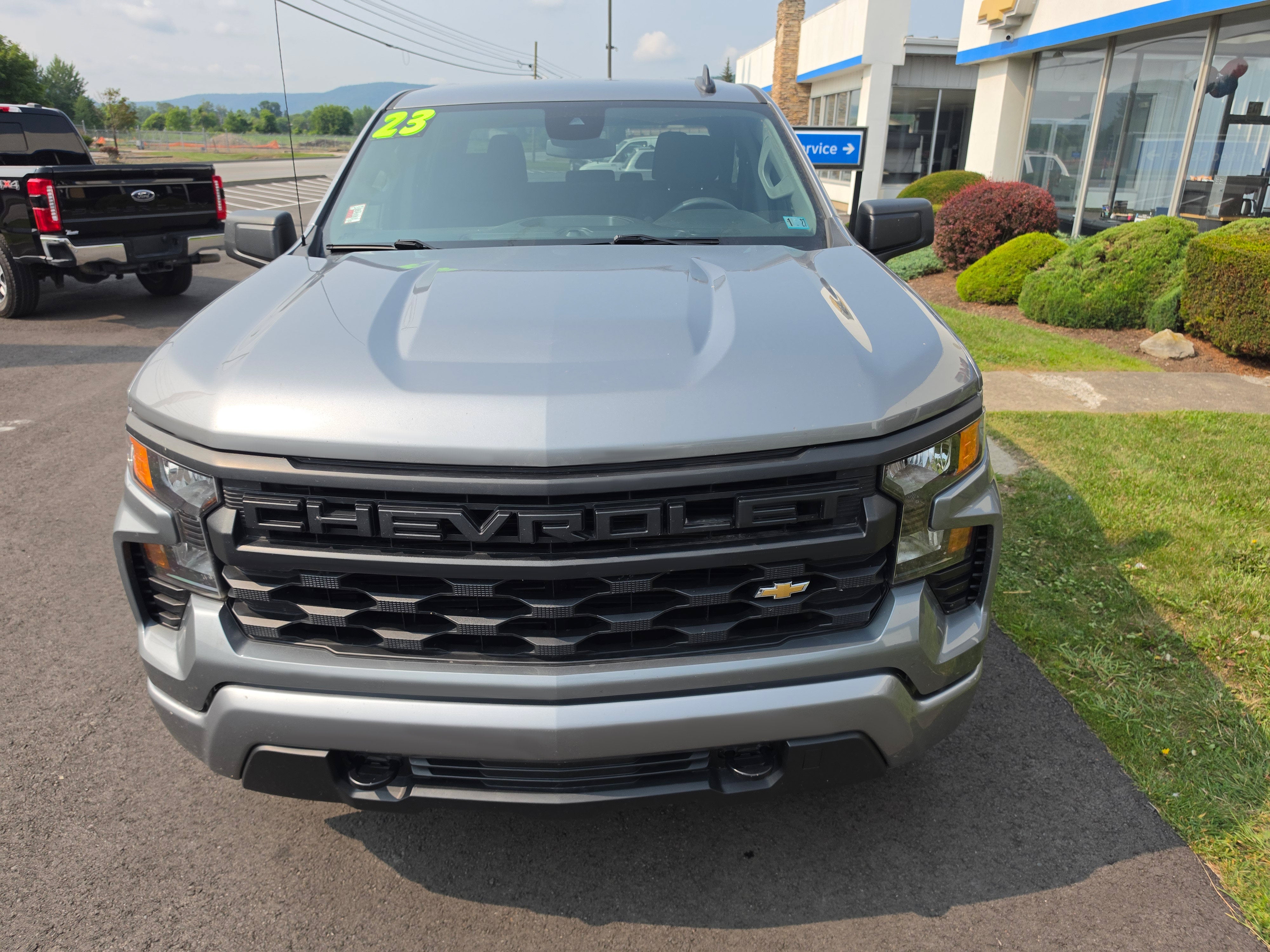 2023 Chevrolet Silverado 1500 Custom