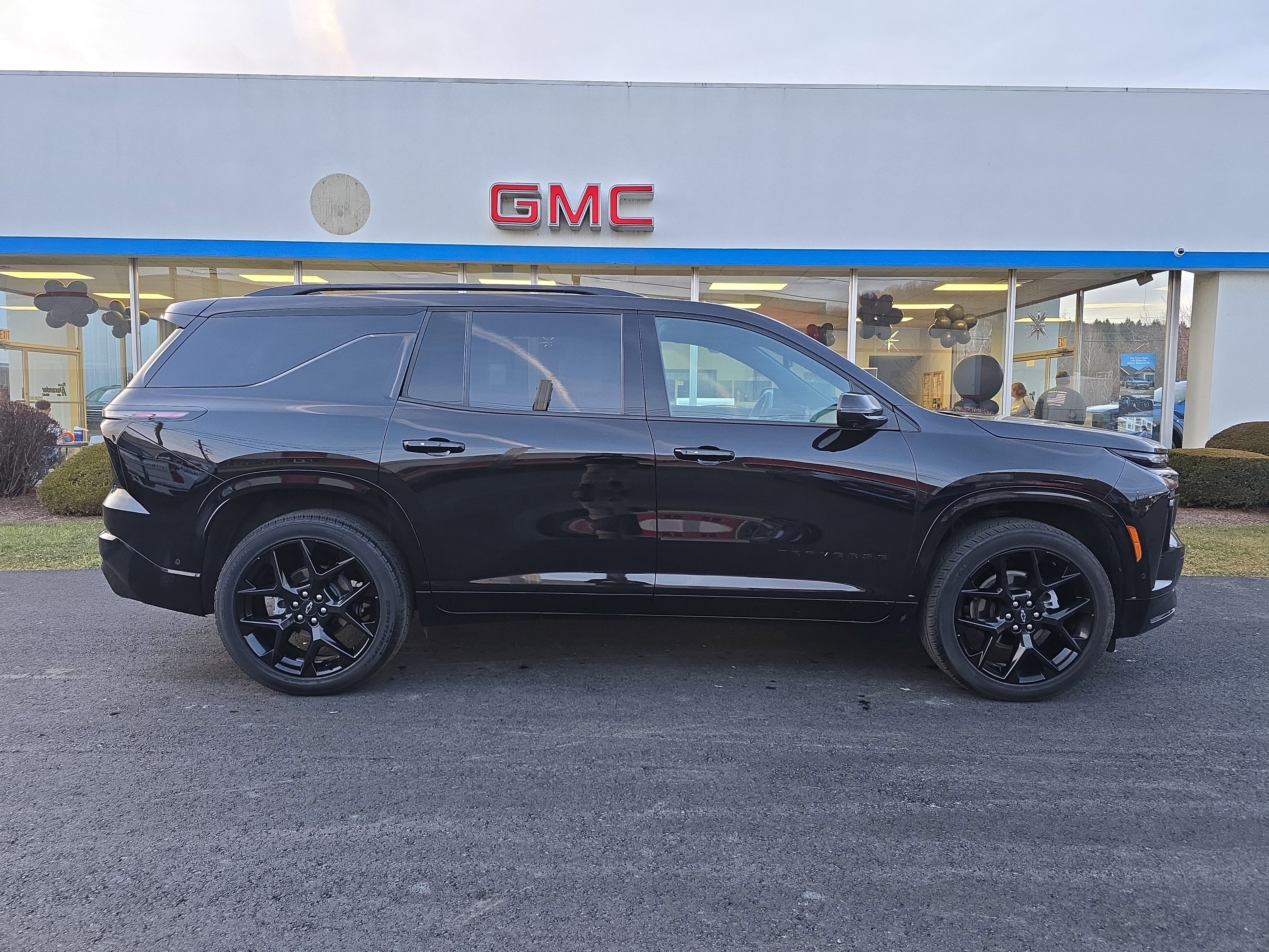 2024 Chevrolet Traverse RS