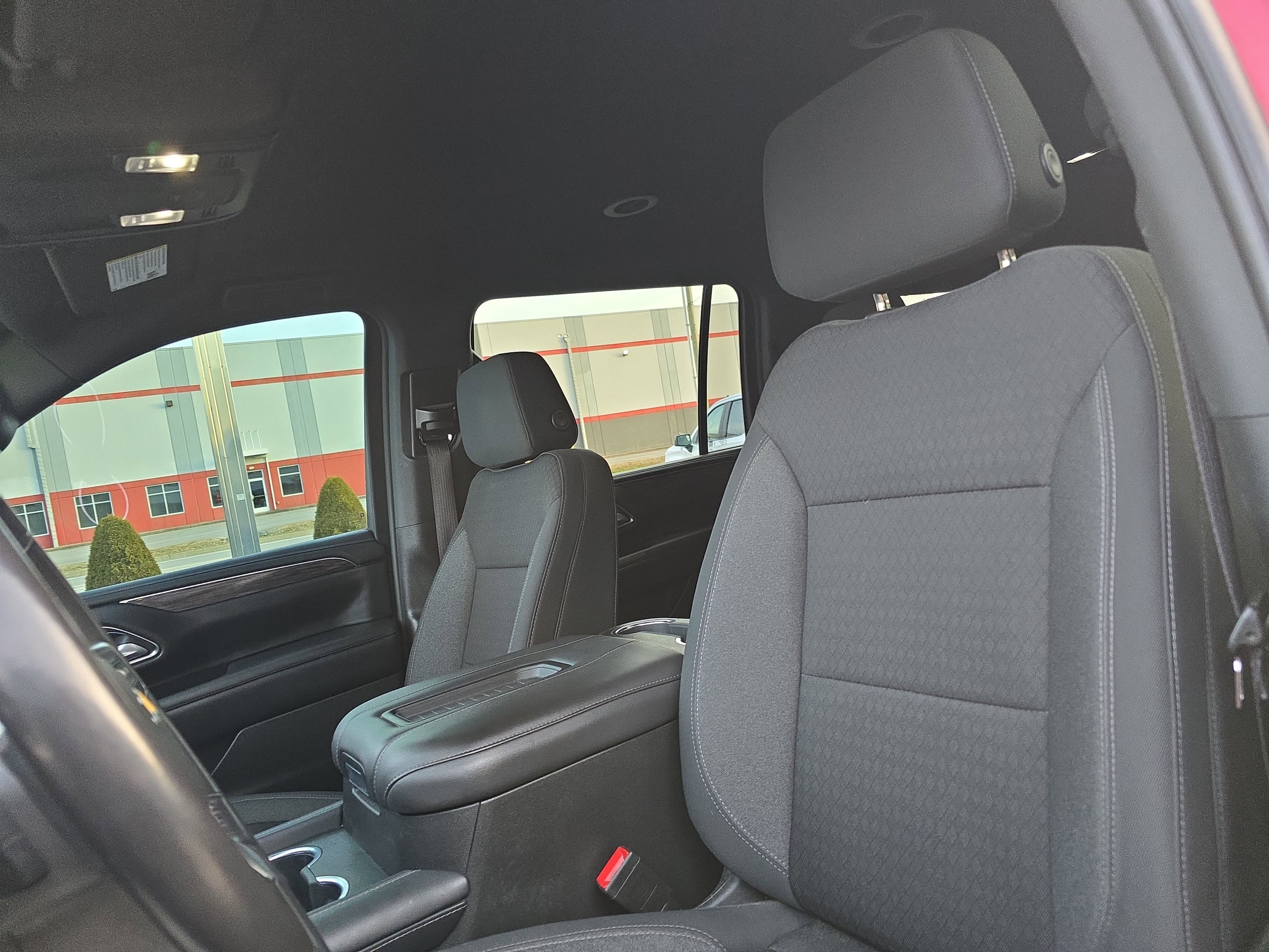 2022 Chevrolet Suburban LS