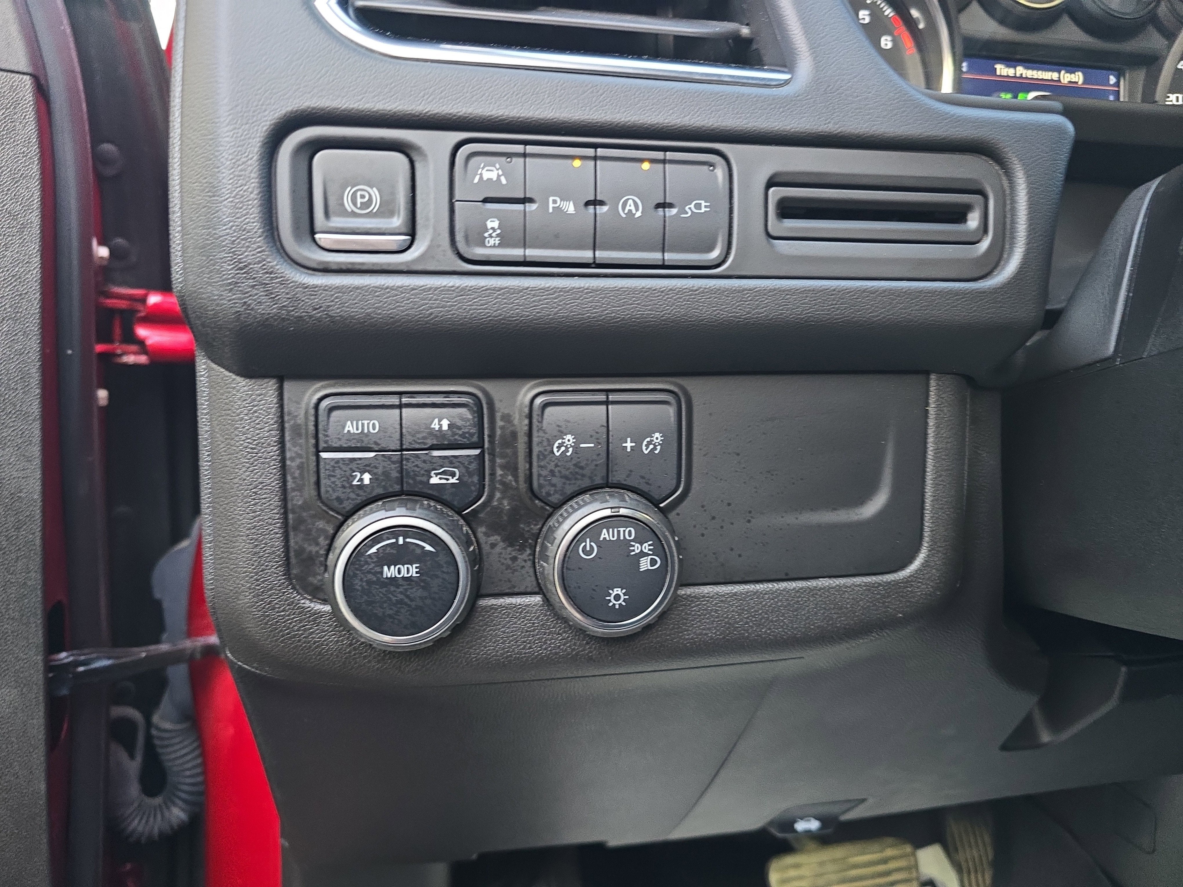 2022 Chevrolet Suburban LS