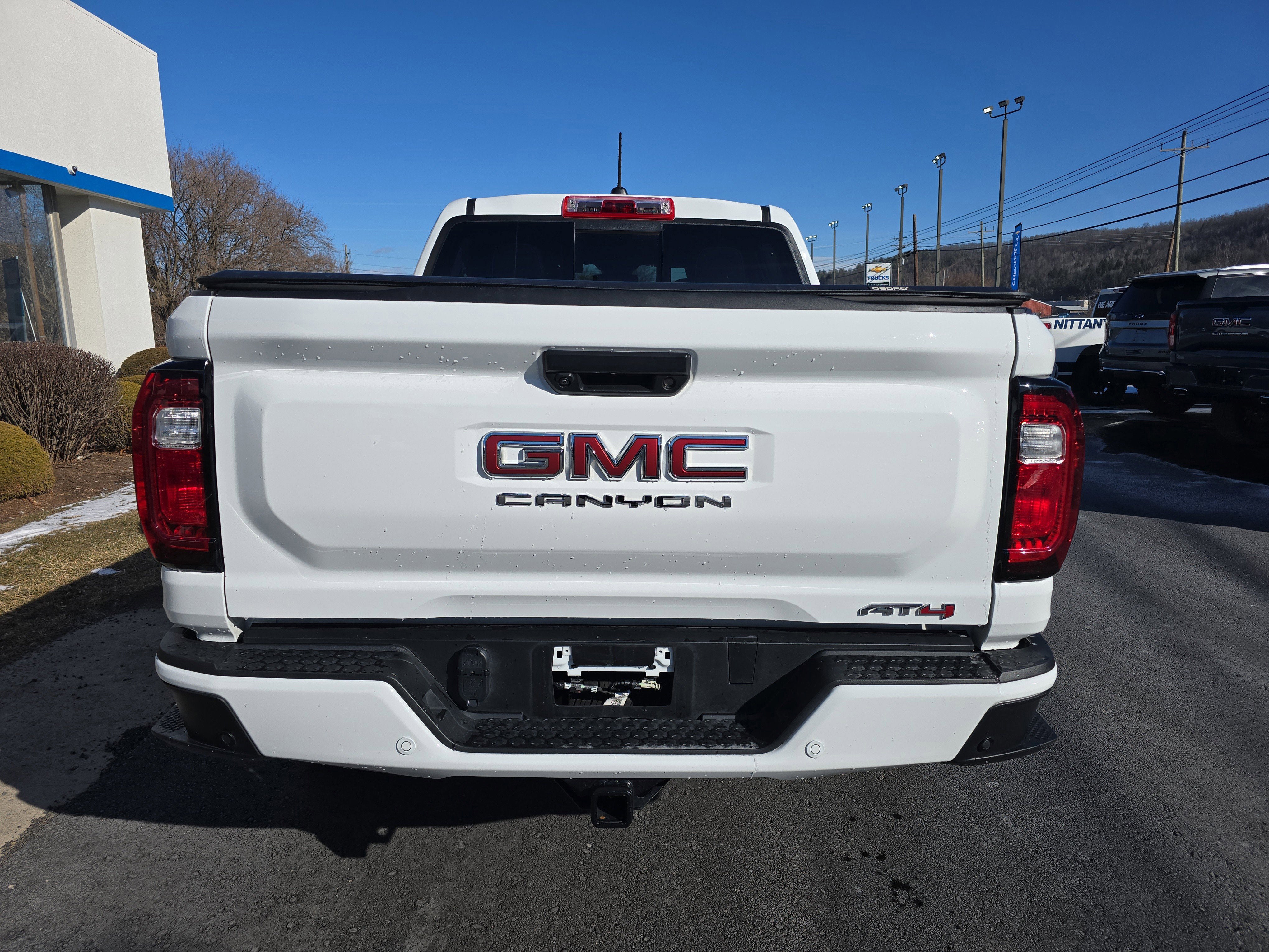 2024 GMC Canyon AT4