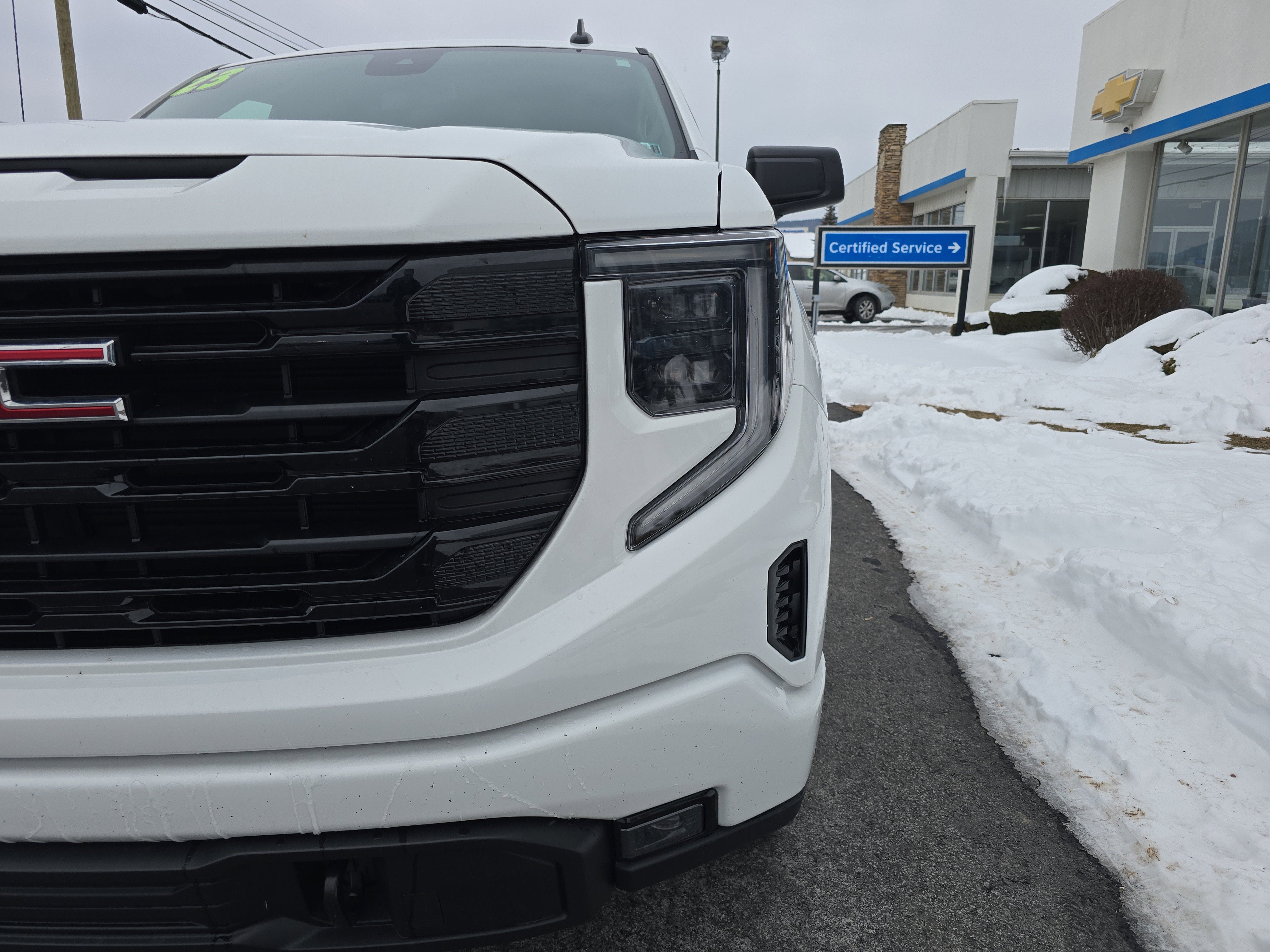 2023 GMC Sierra 1500 Elevation