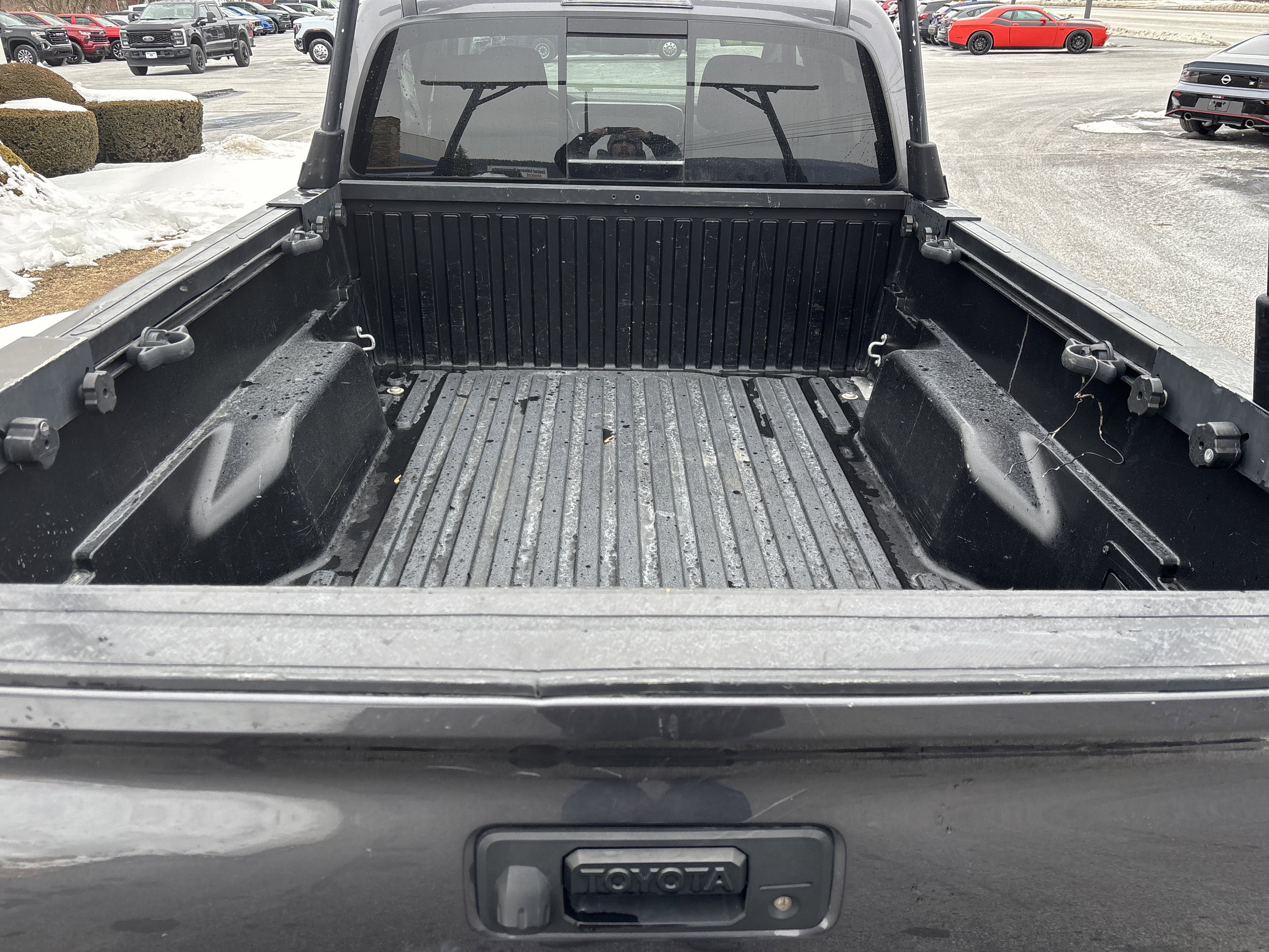 2022 Toyota Tacoma 4WD SR5