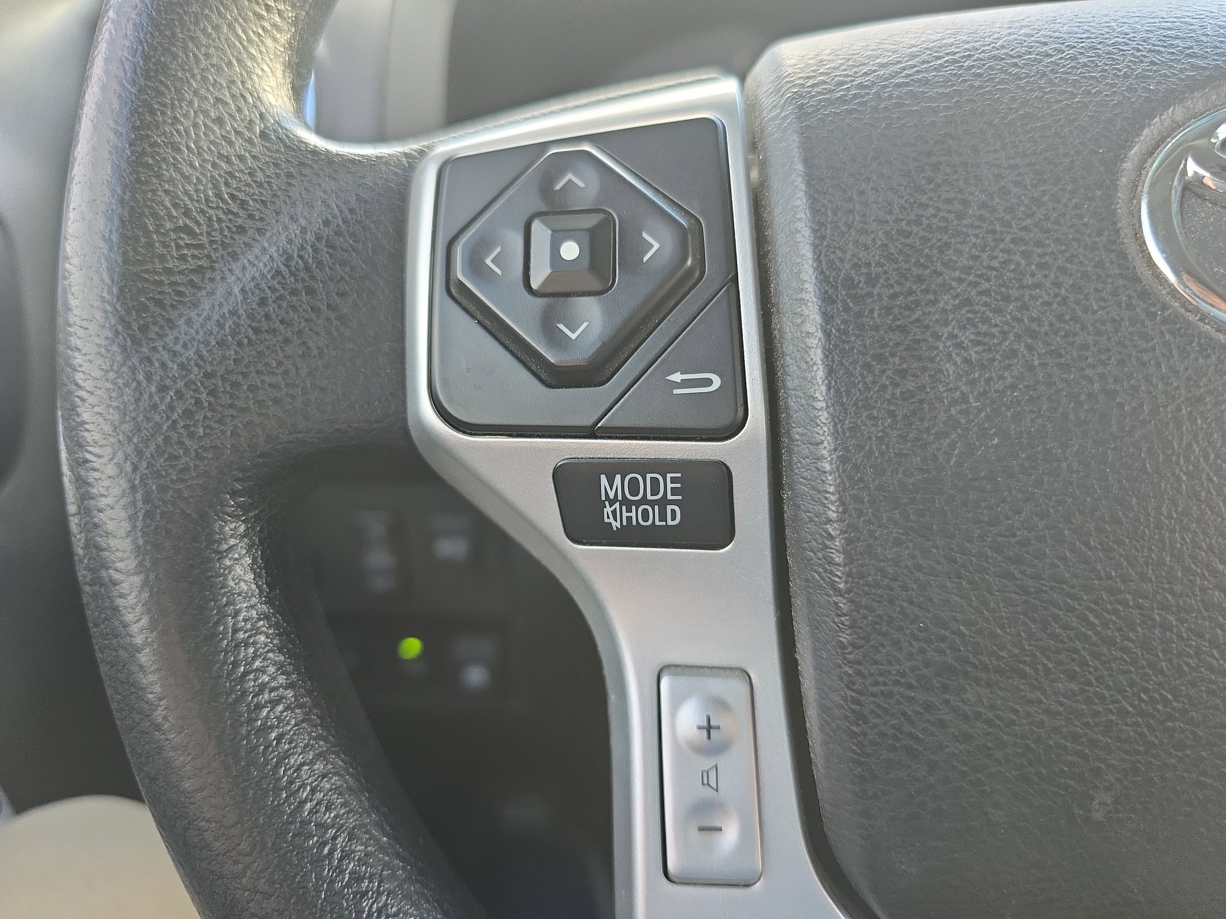 2017 Toyota Tundra 4WD SR5