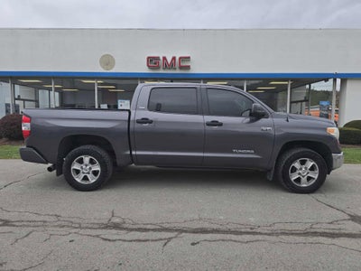 2017 Toyota Tundra 4WD SR5