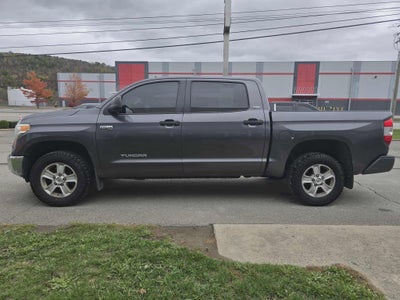 2017 Toyota Tundra 4WD SR5